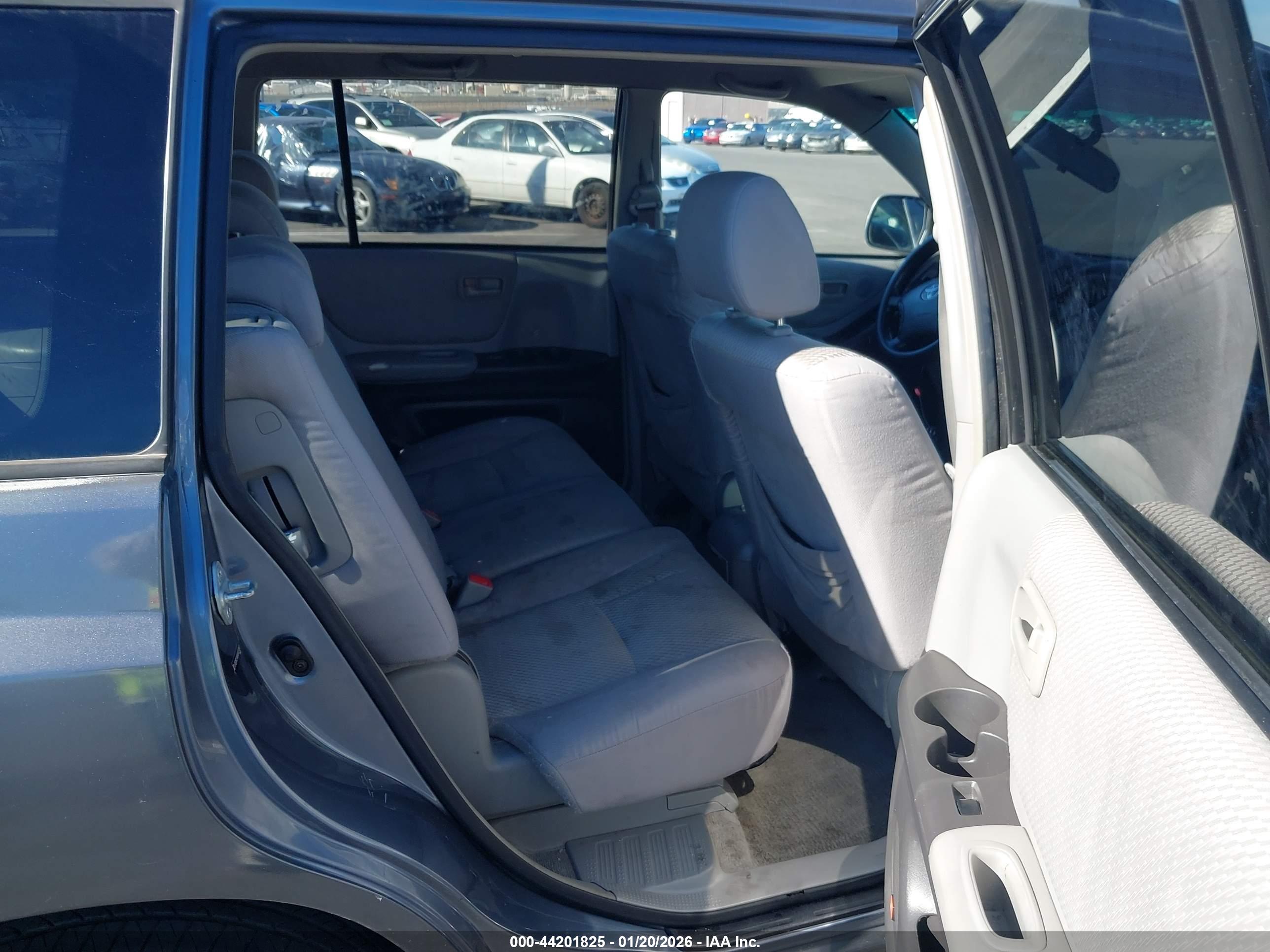 TOYOTA HIGHLANDER image 8