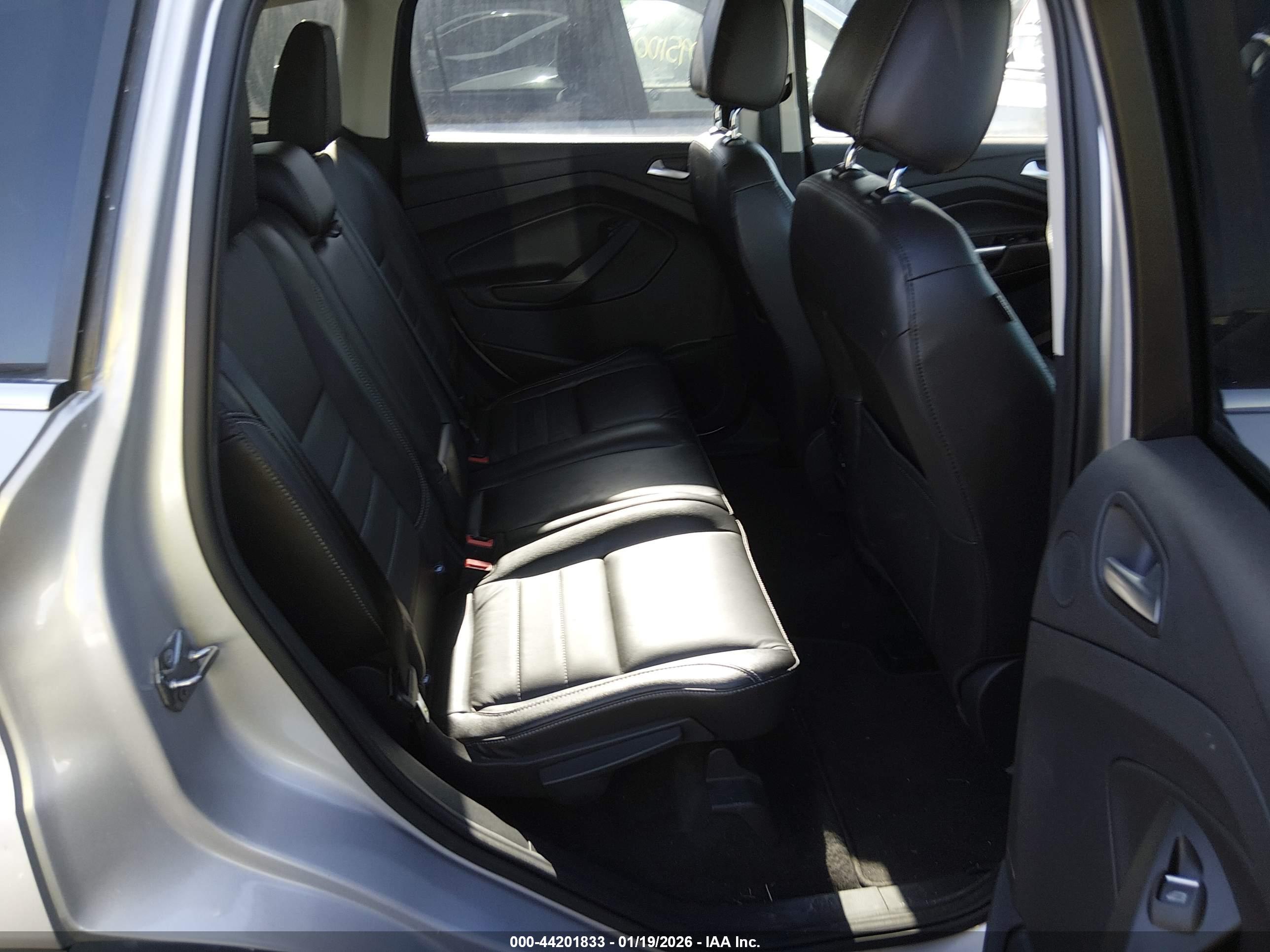 FORD ESCAPE image 8