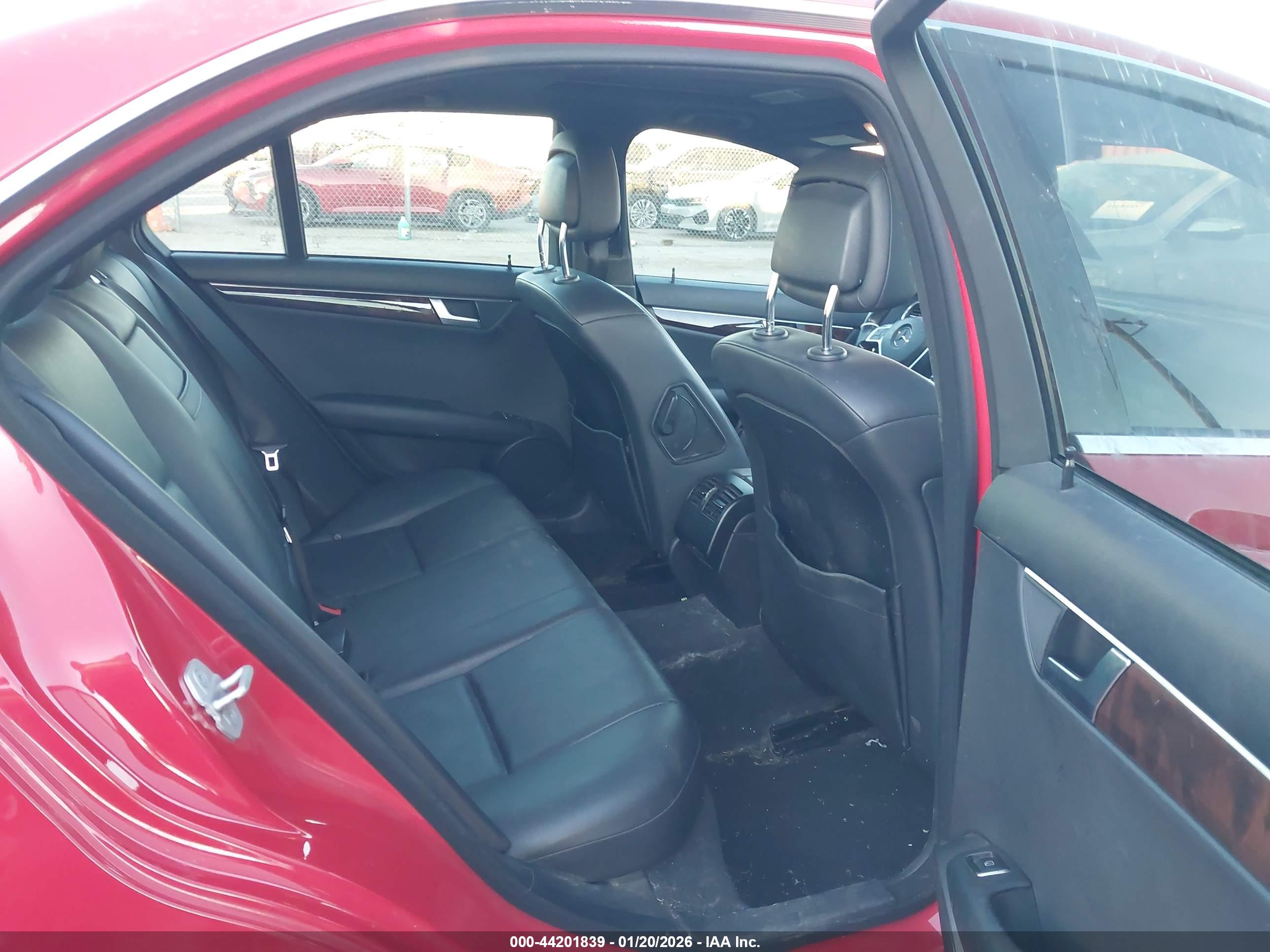 MERCEDES-BENZ C image 8
