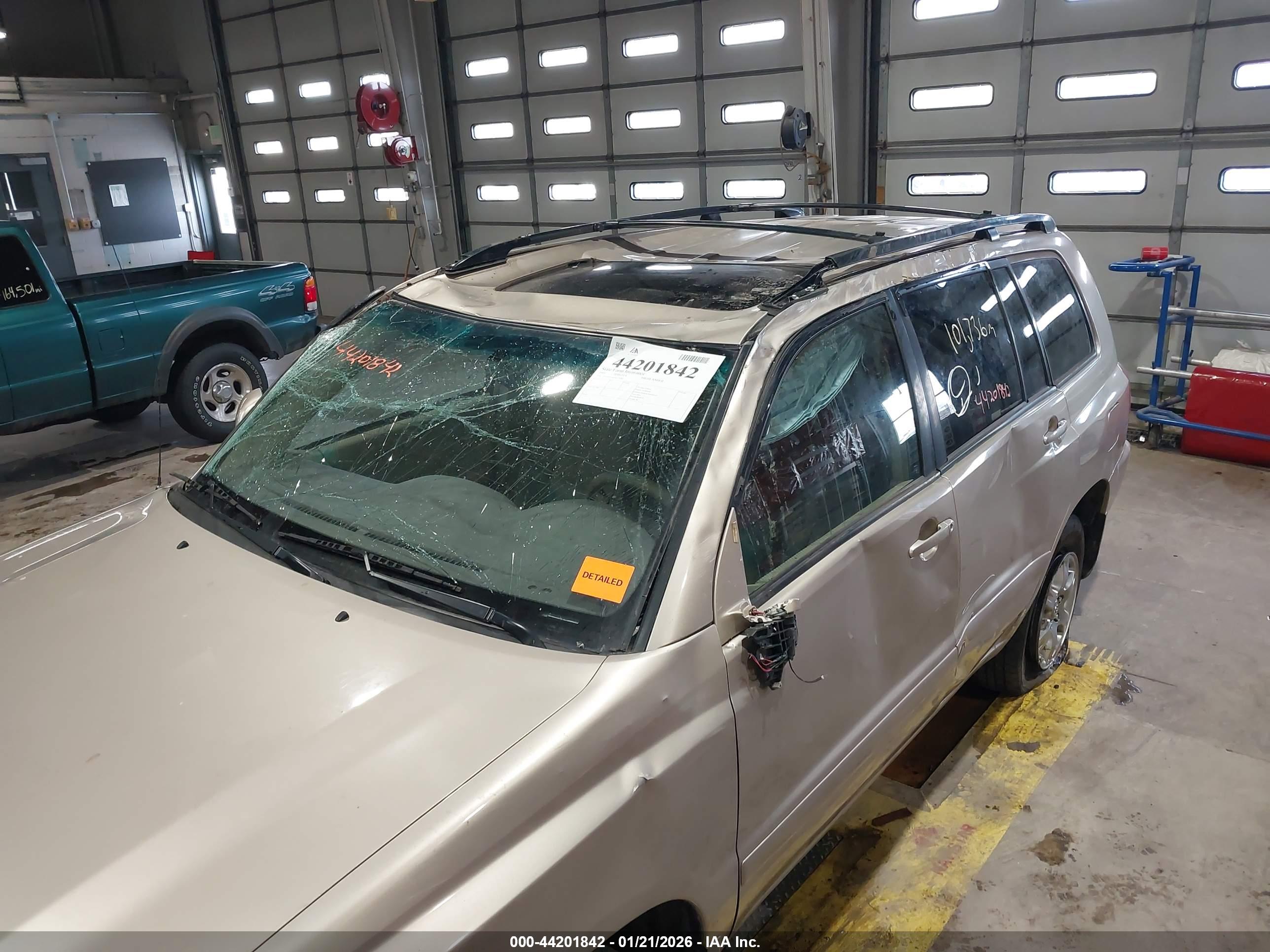 TOYOTA HIGHLANDER image 6