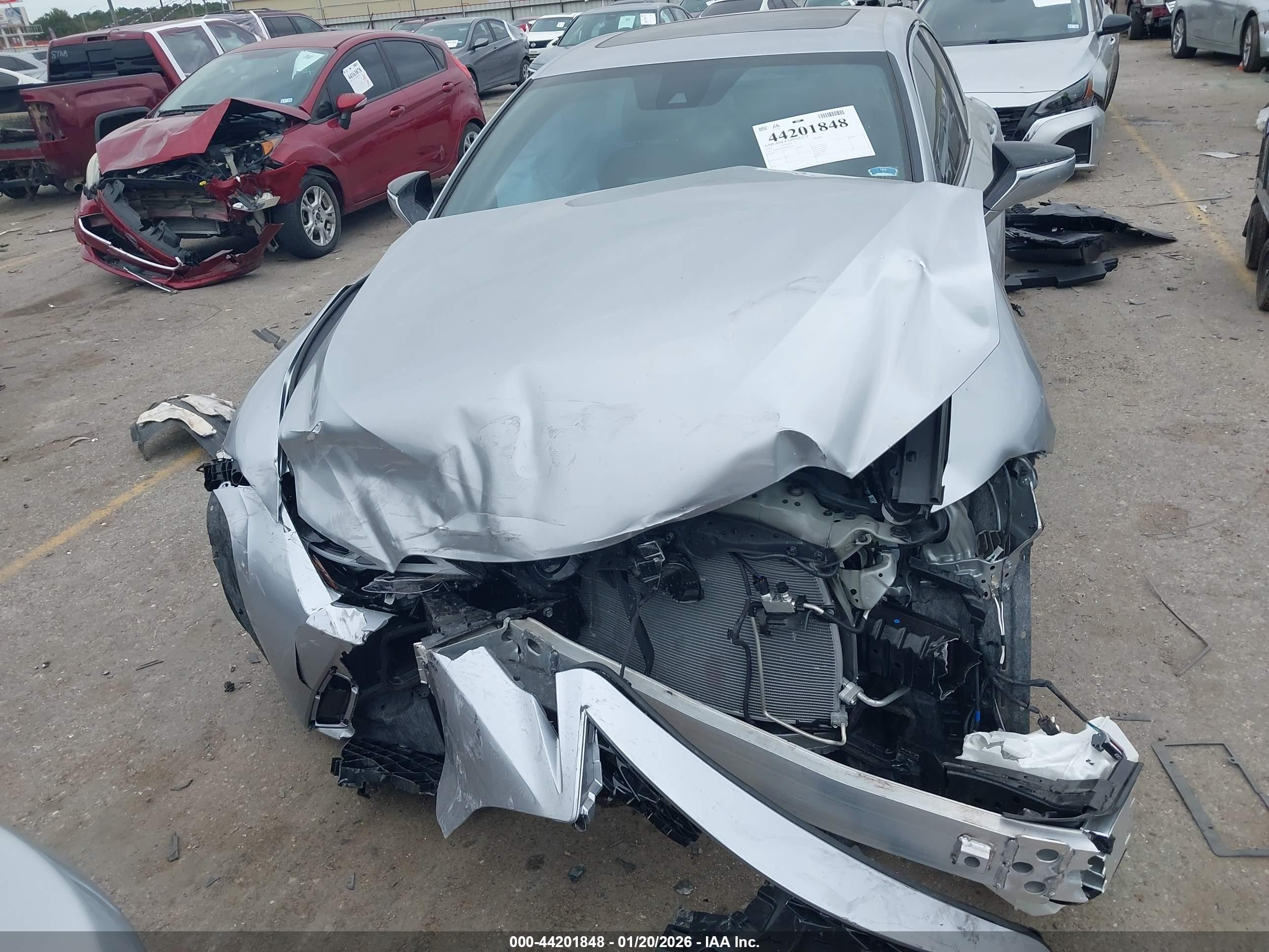 LEXUS IS image 10