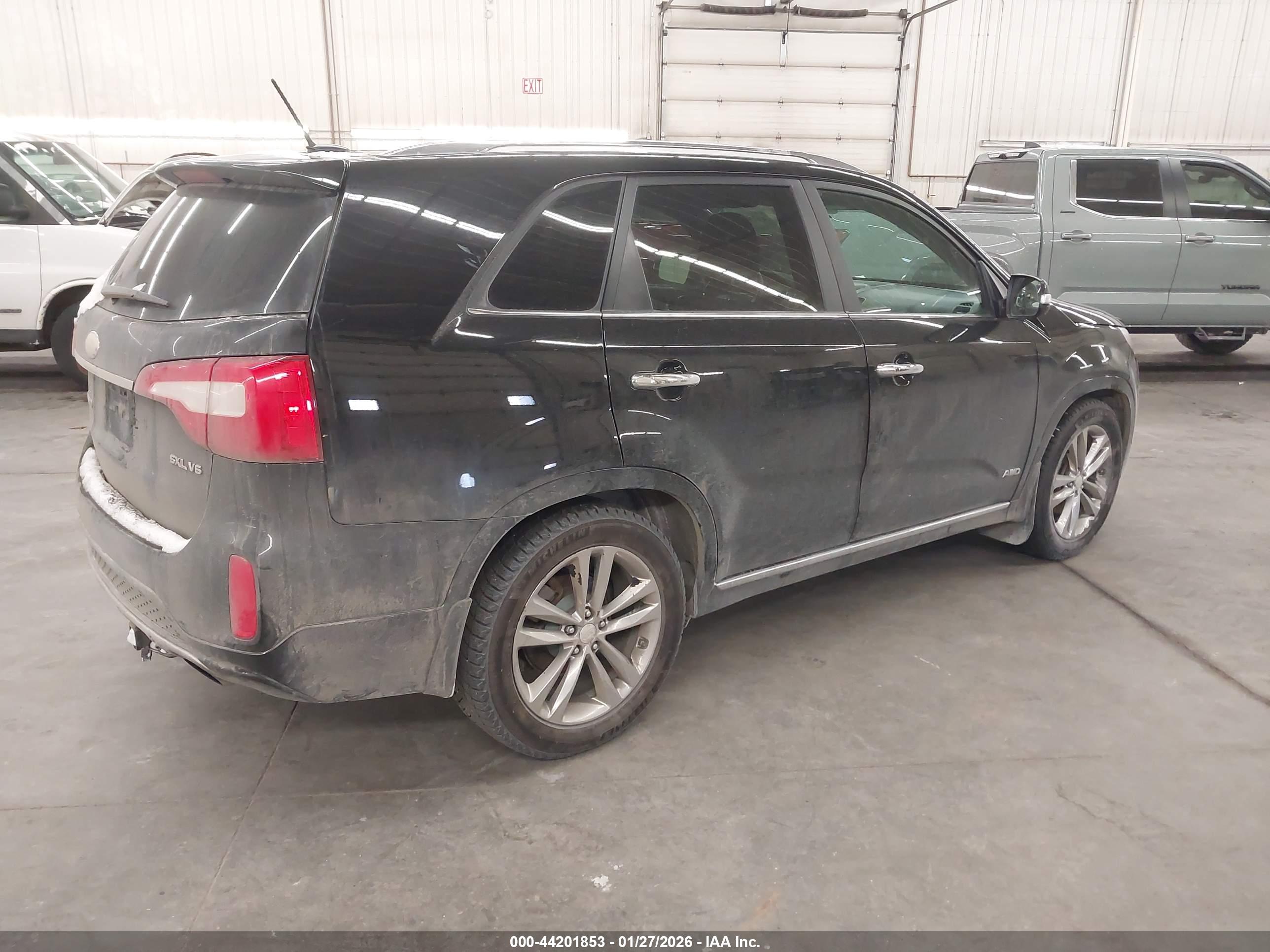 KIA SORENTO image 4
