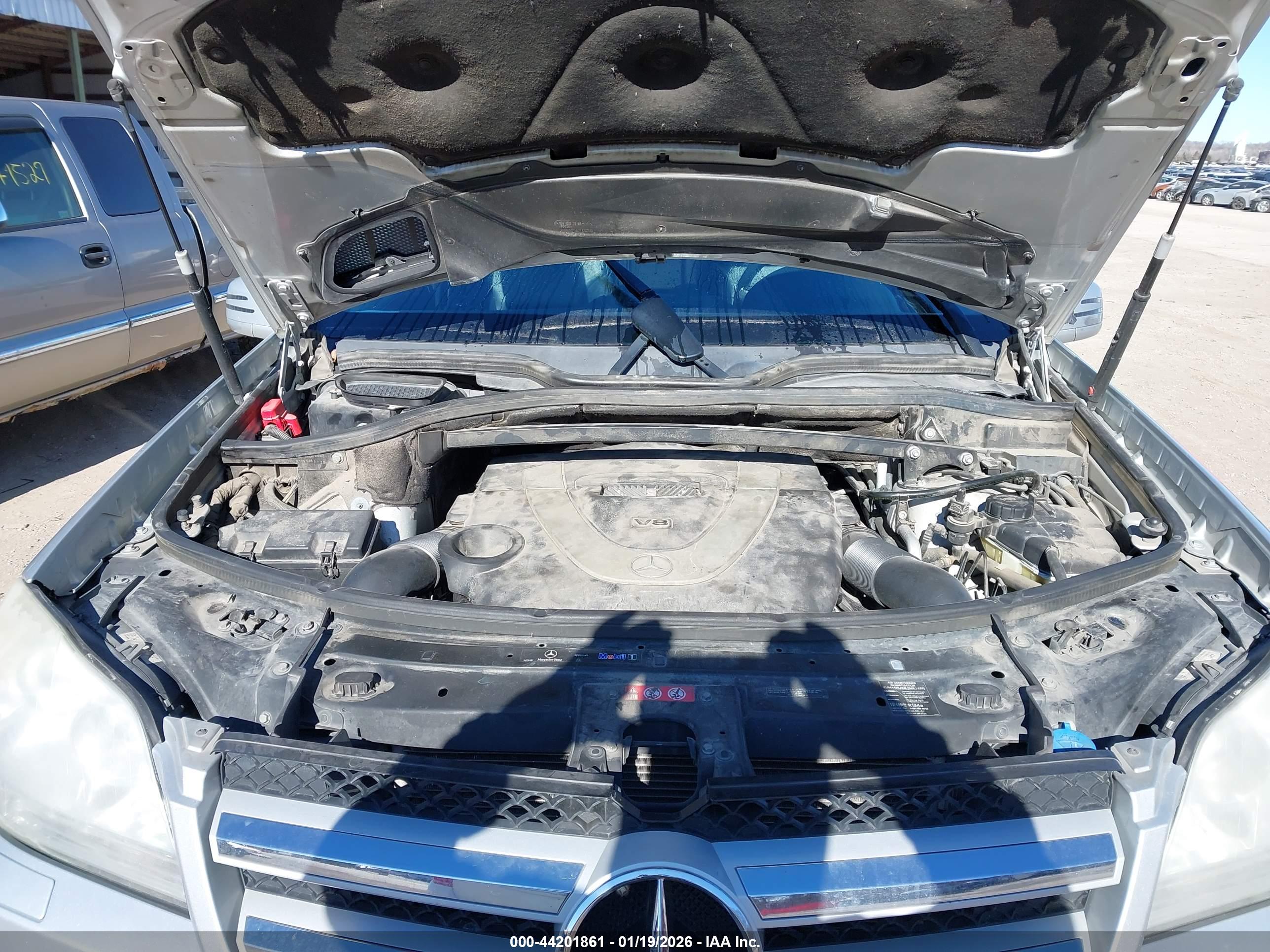 MERCEDES-BENZ GL image 10