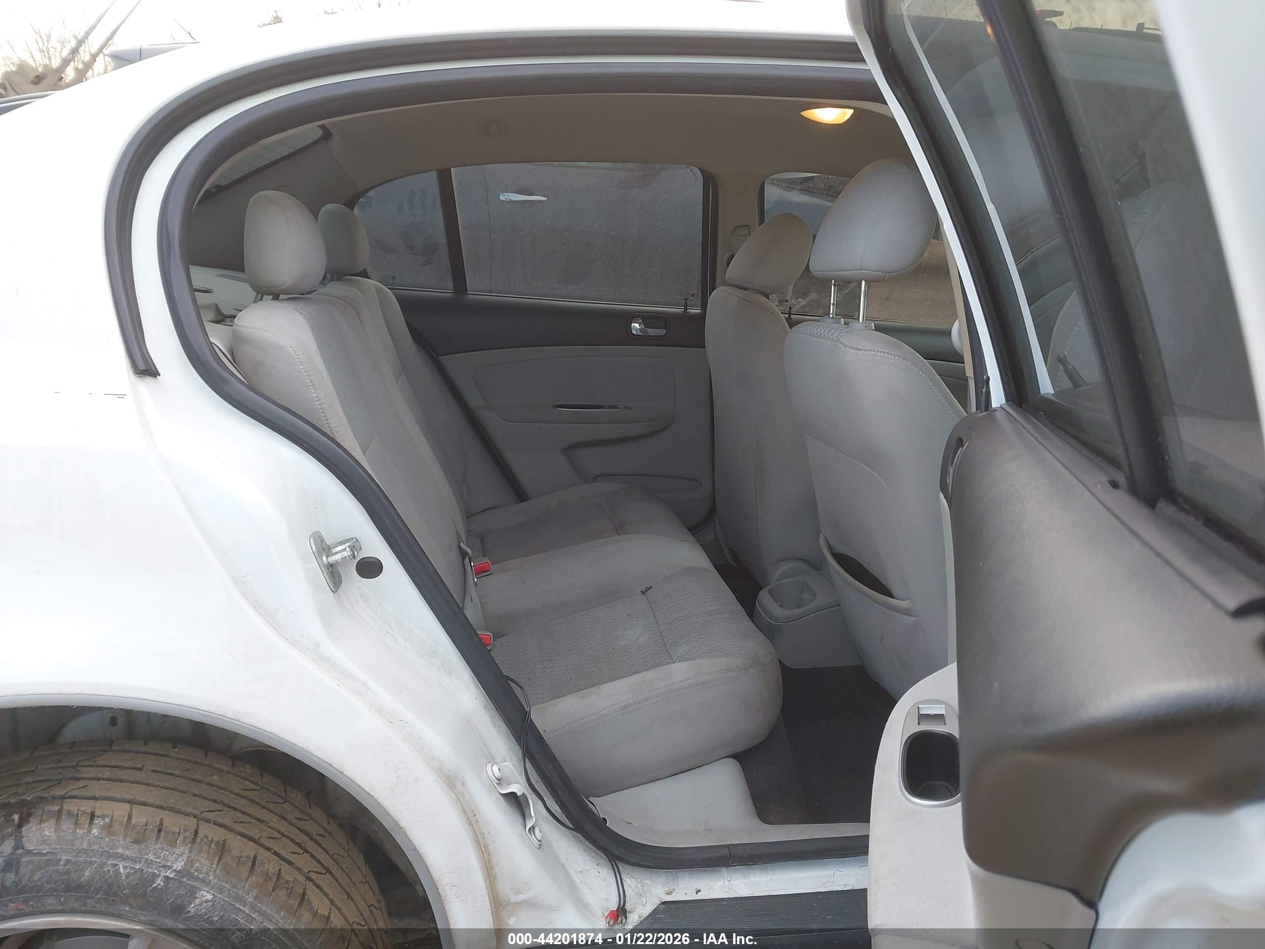 CHEVROLET COBALT image 8