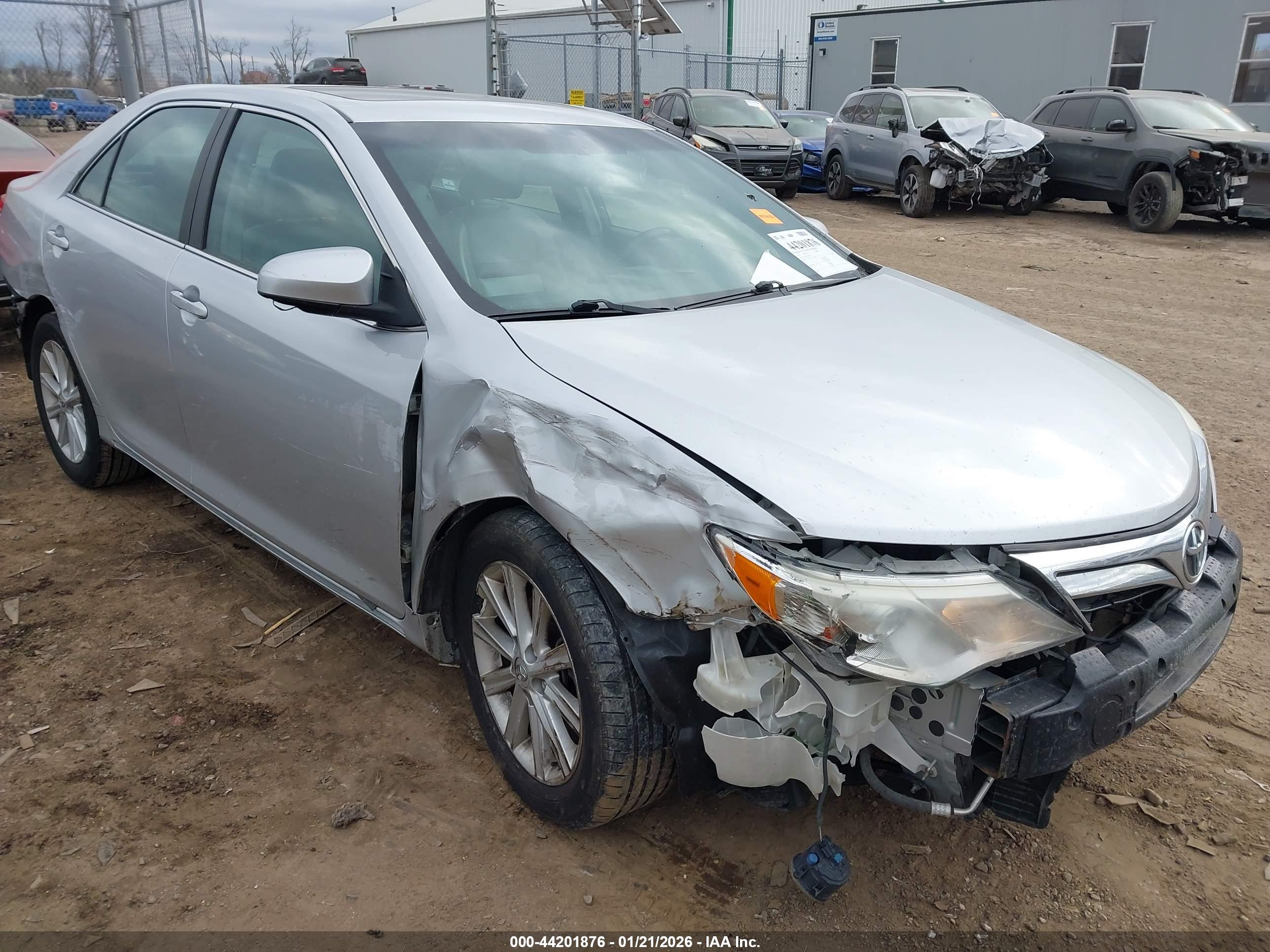 TOYOTA CAMRY image 6