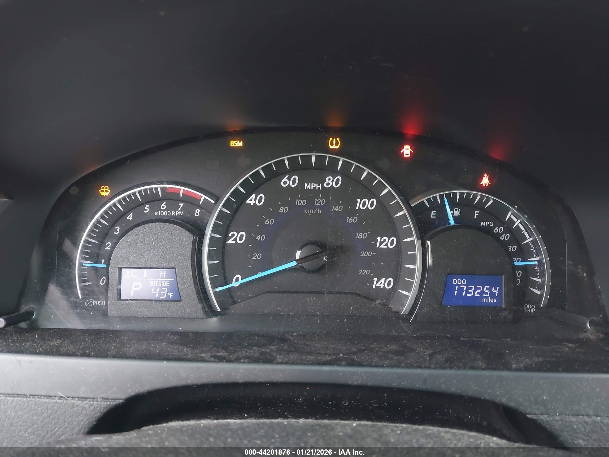 TOYOTA CAMRY image 7