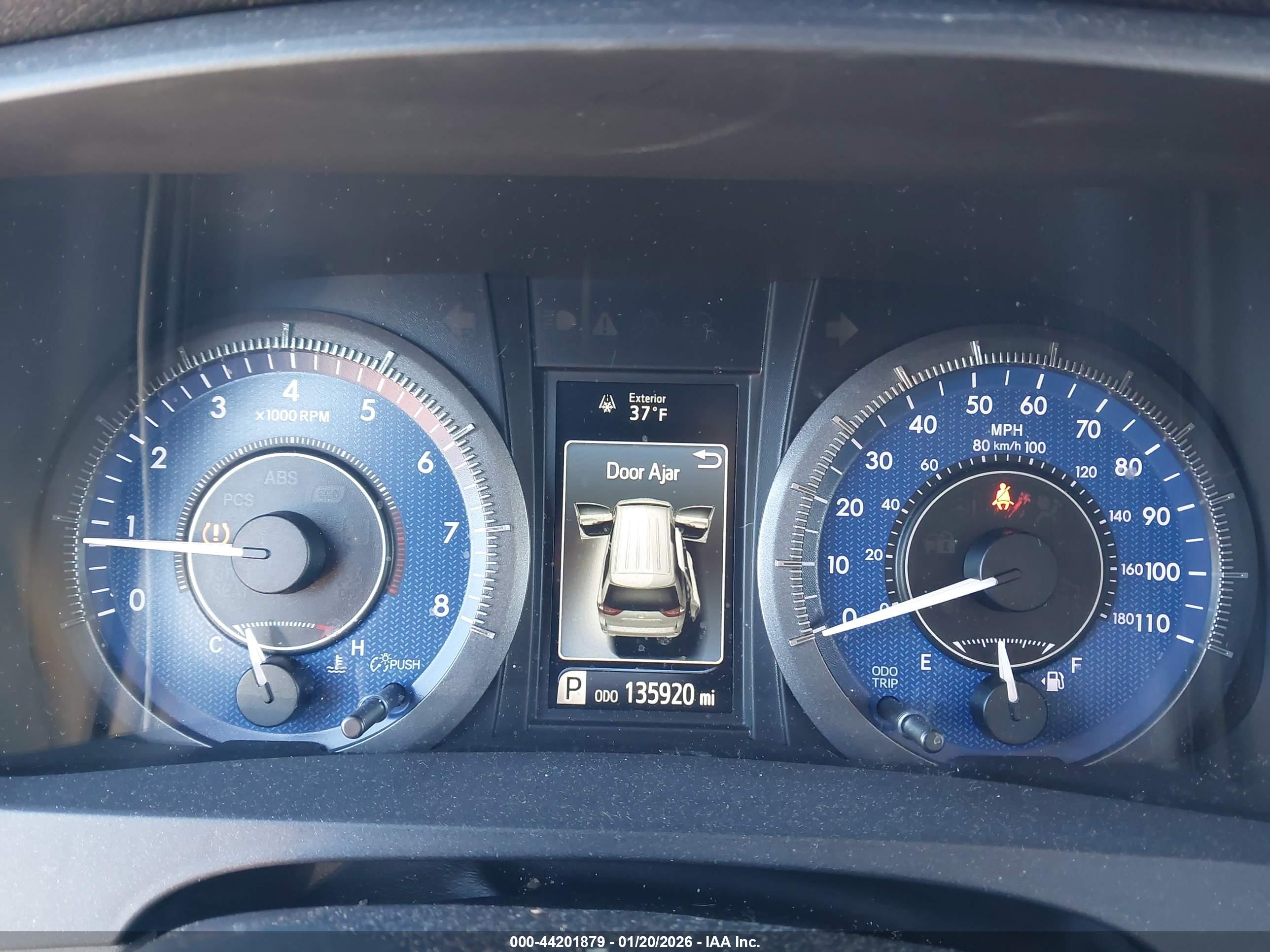 TOYOTA SIENNA image 7