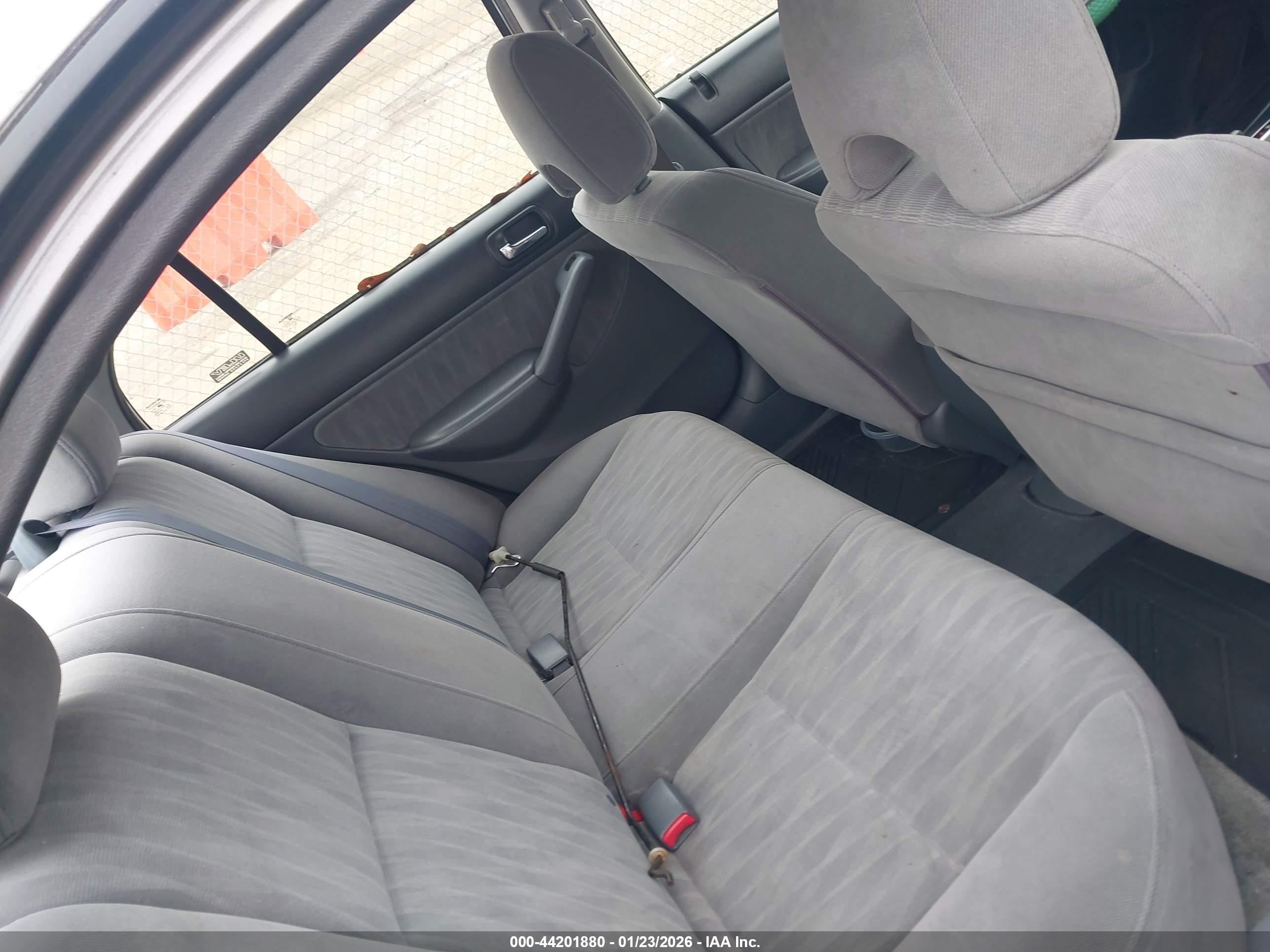 HONDA CIVIC image 8