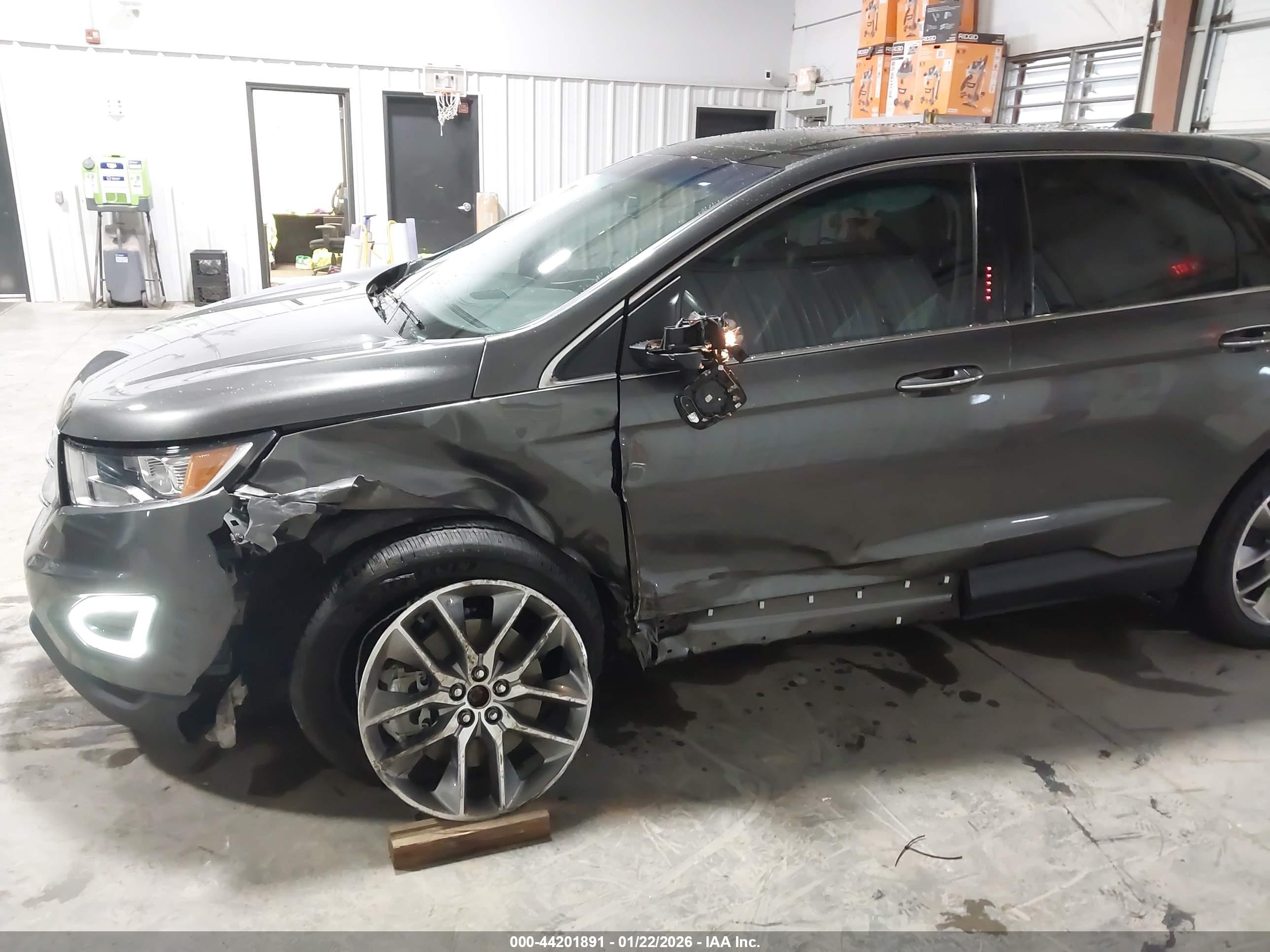 FORD EDGE image 6