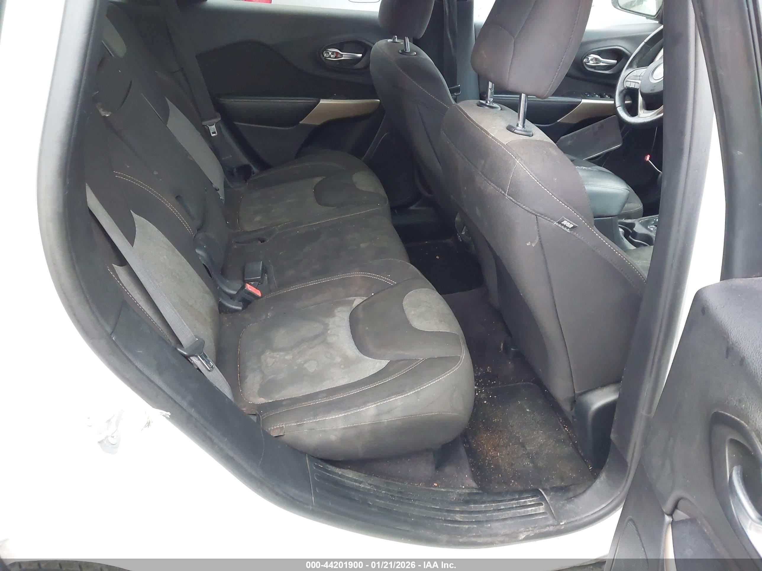 JEEP CHEROKEE image 8