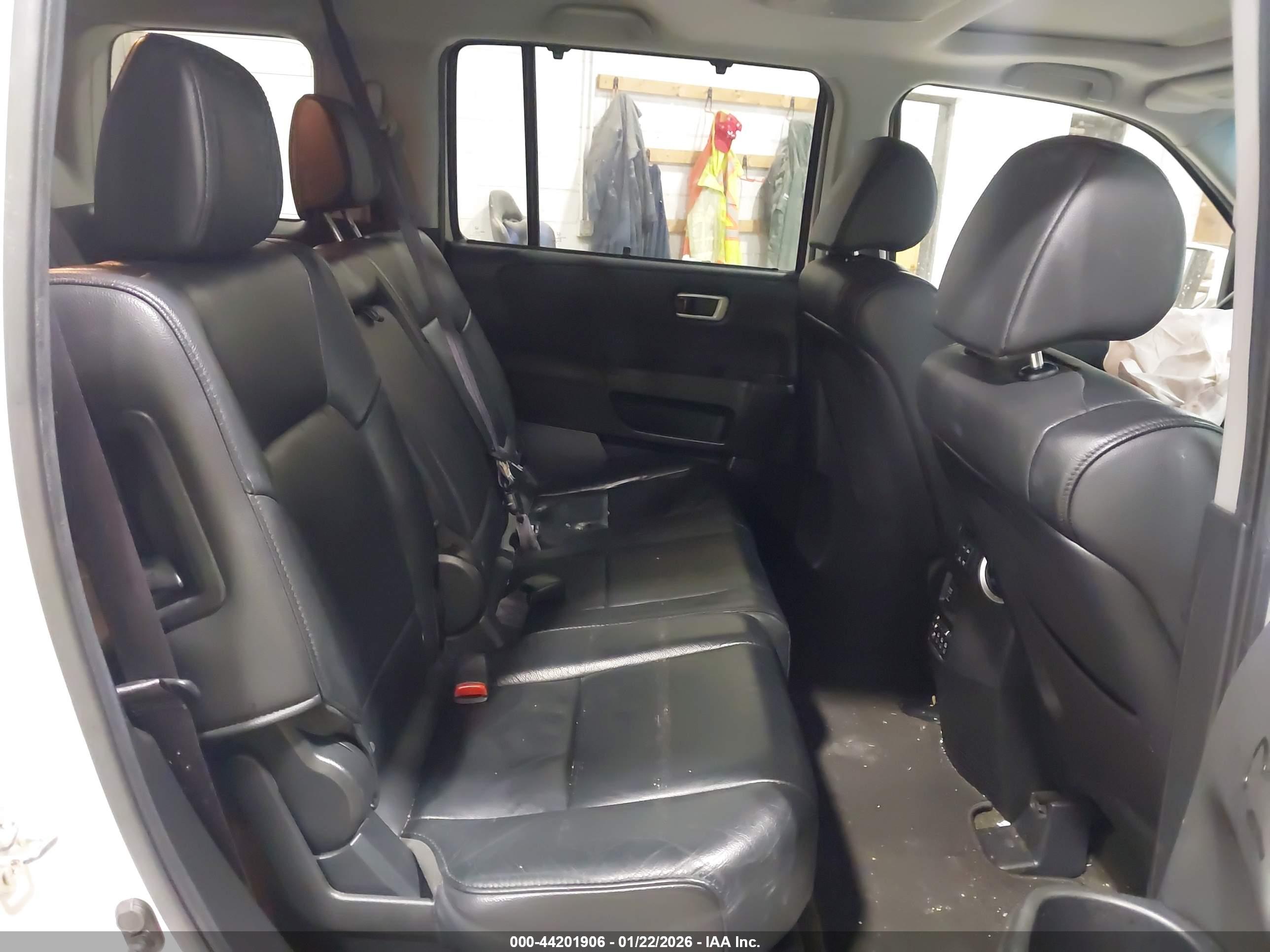HONDA PILOT image 8