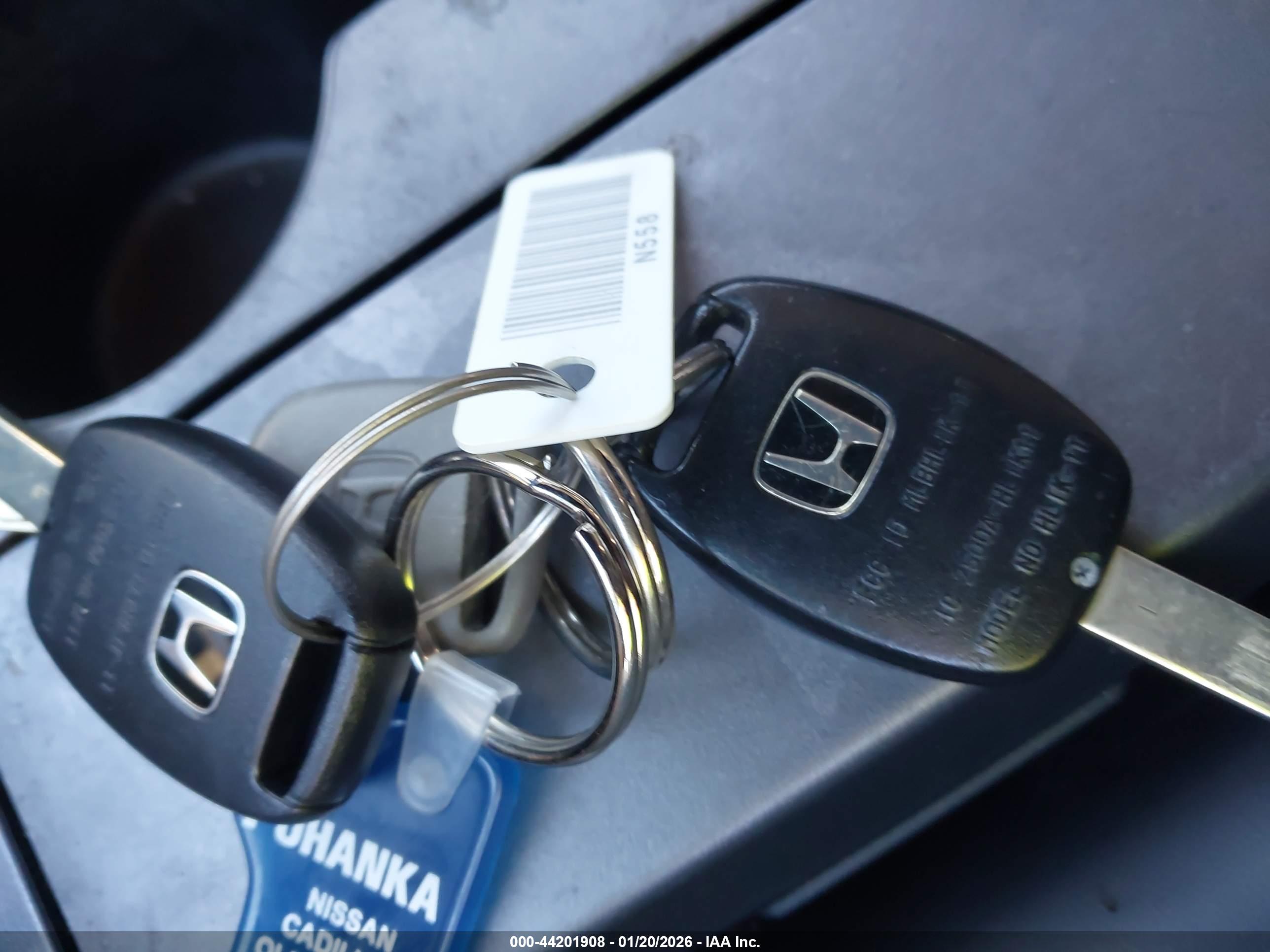 HONDA CR-V image 11