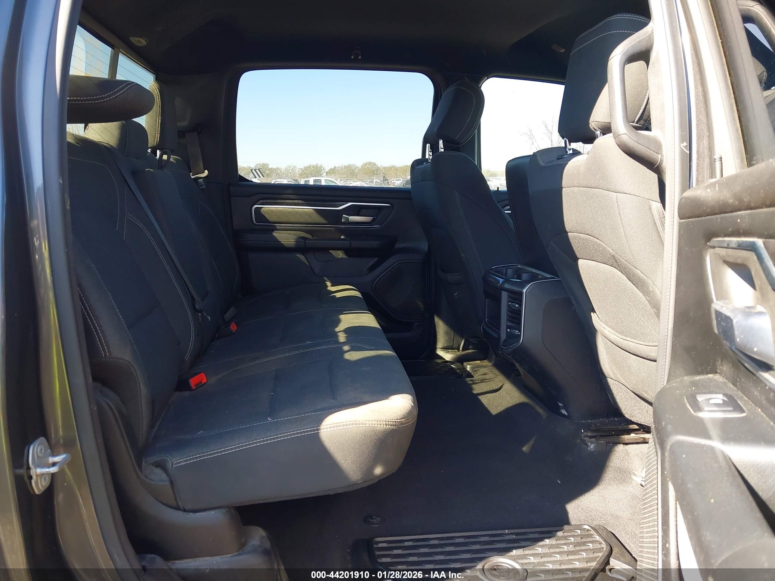RAM 1500 image 8