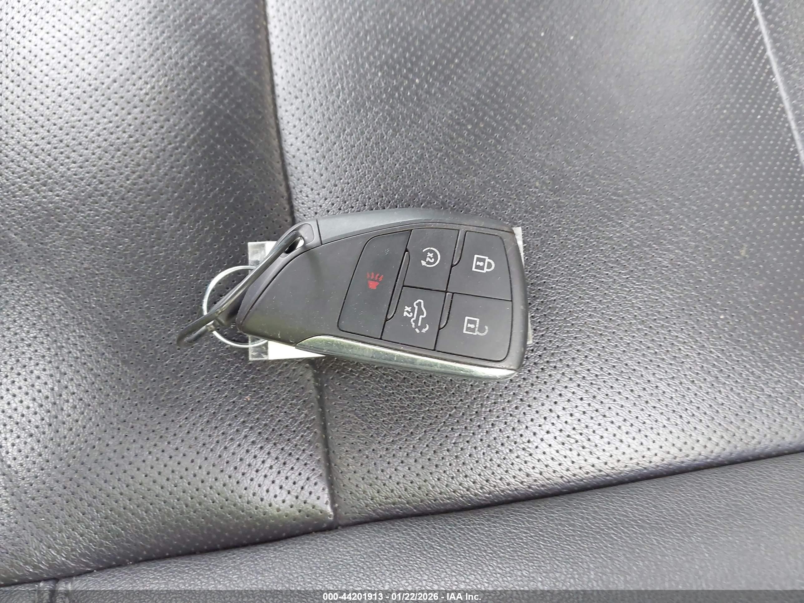 GMC SIERRA image 11