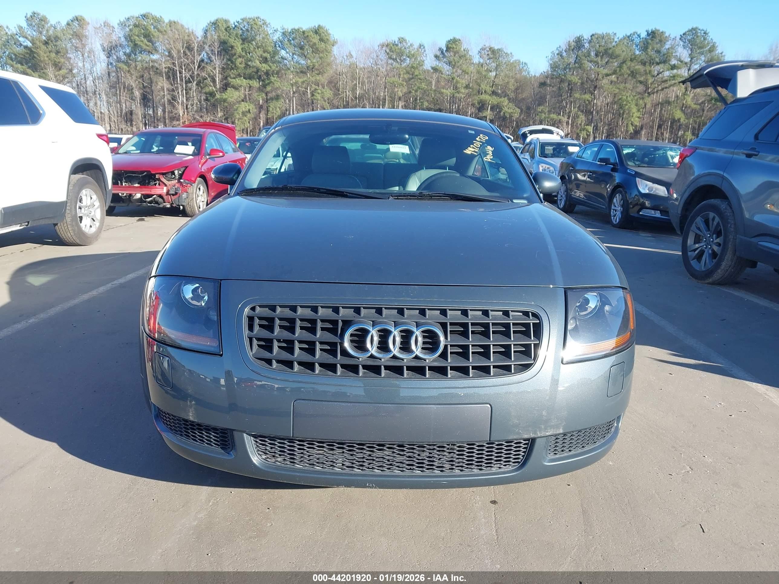 AUDI TT image 6