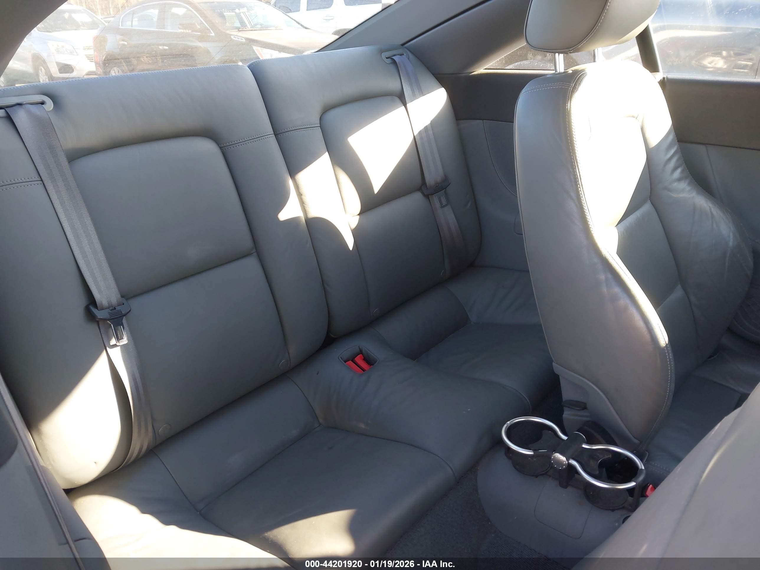 AUDI TT image 8
