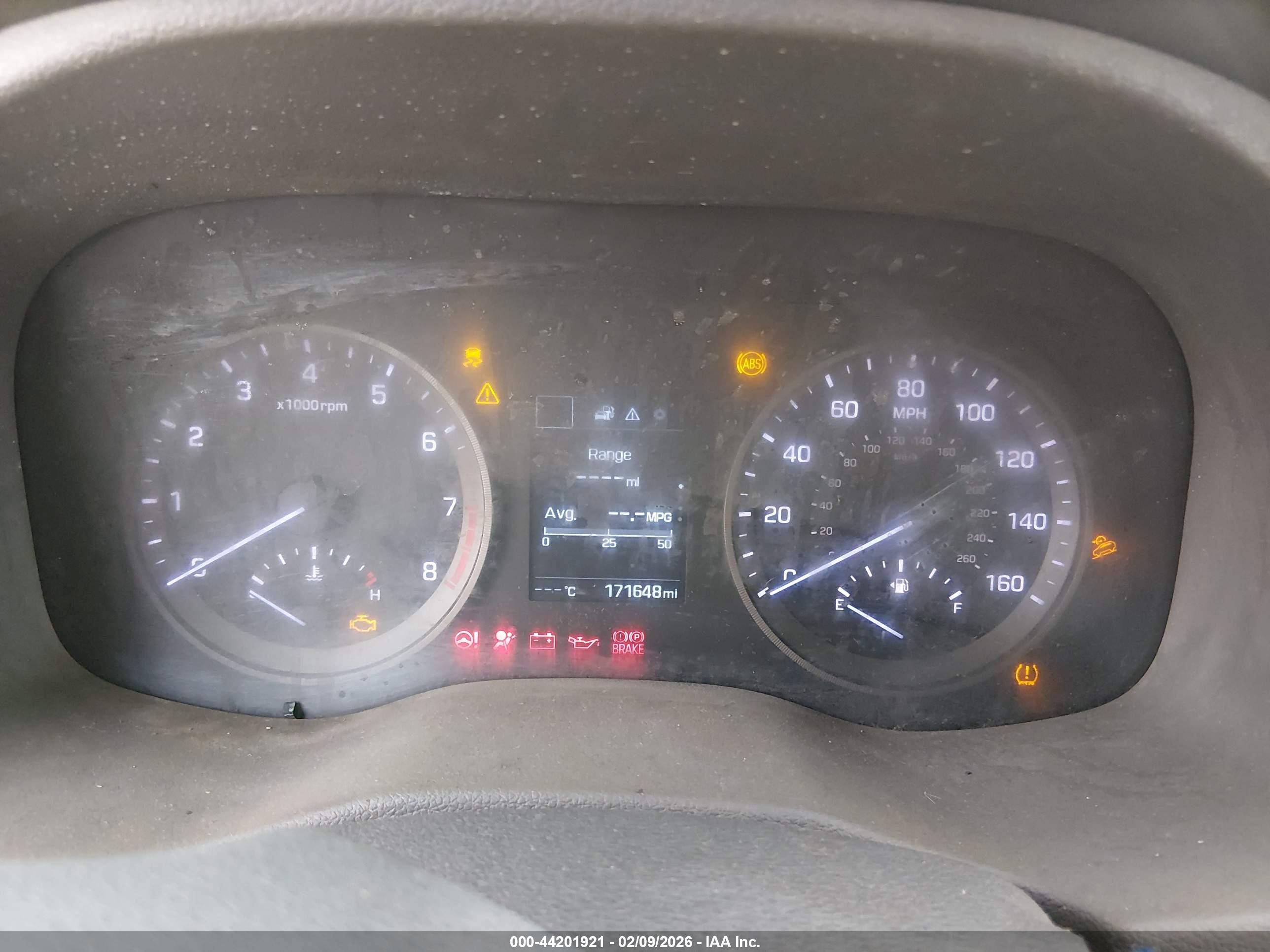 HYUNDAI TUCSON image 7