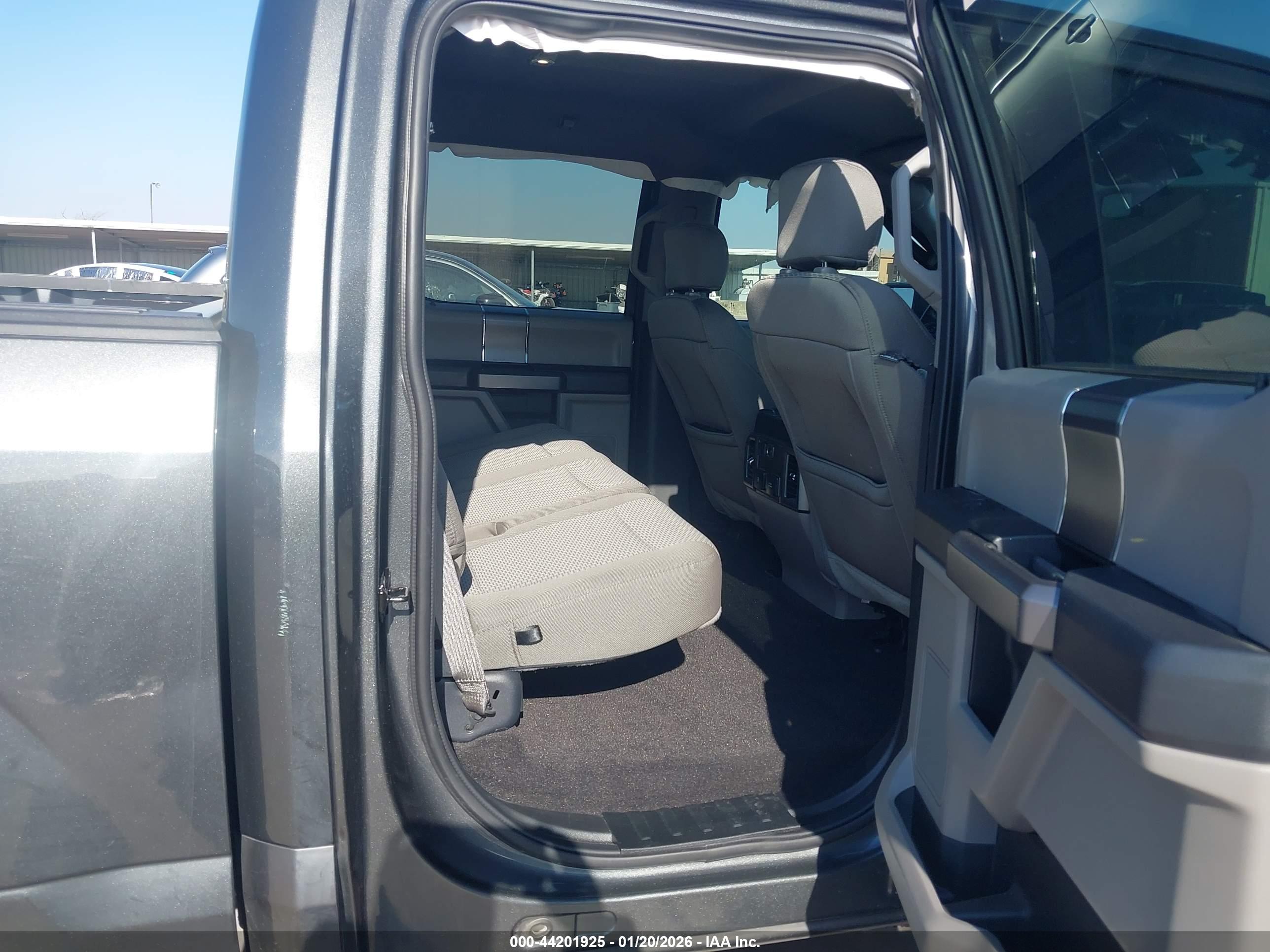 FORD F-150 image 8