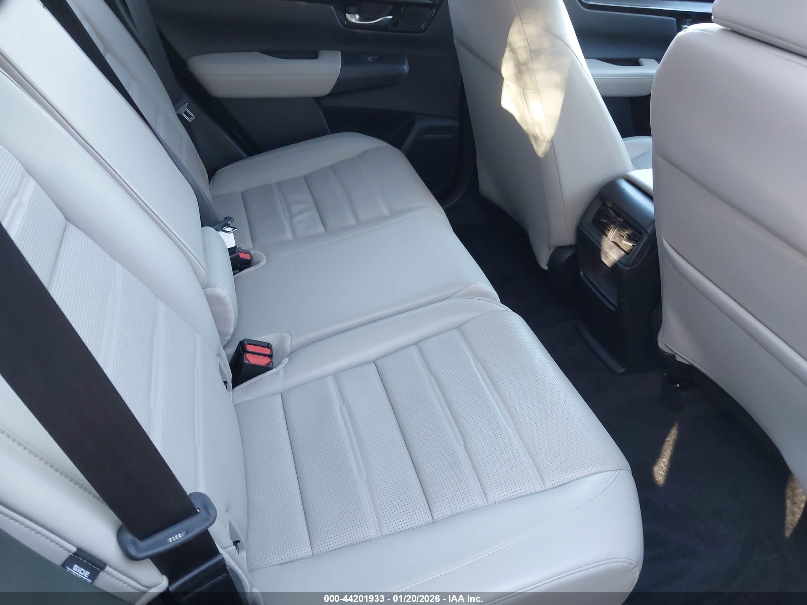 HONDA CR-V image 8
