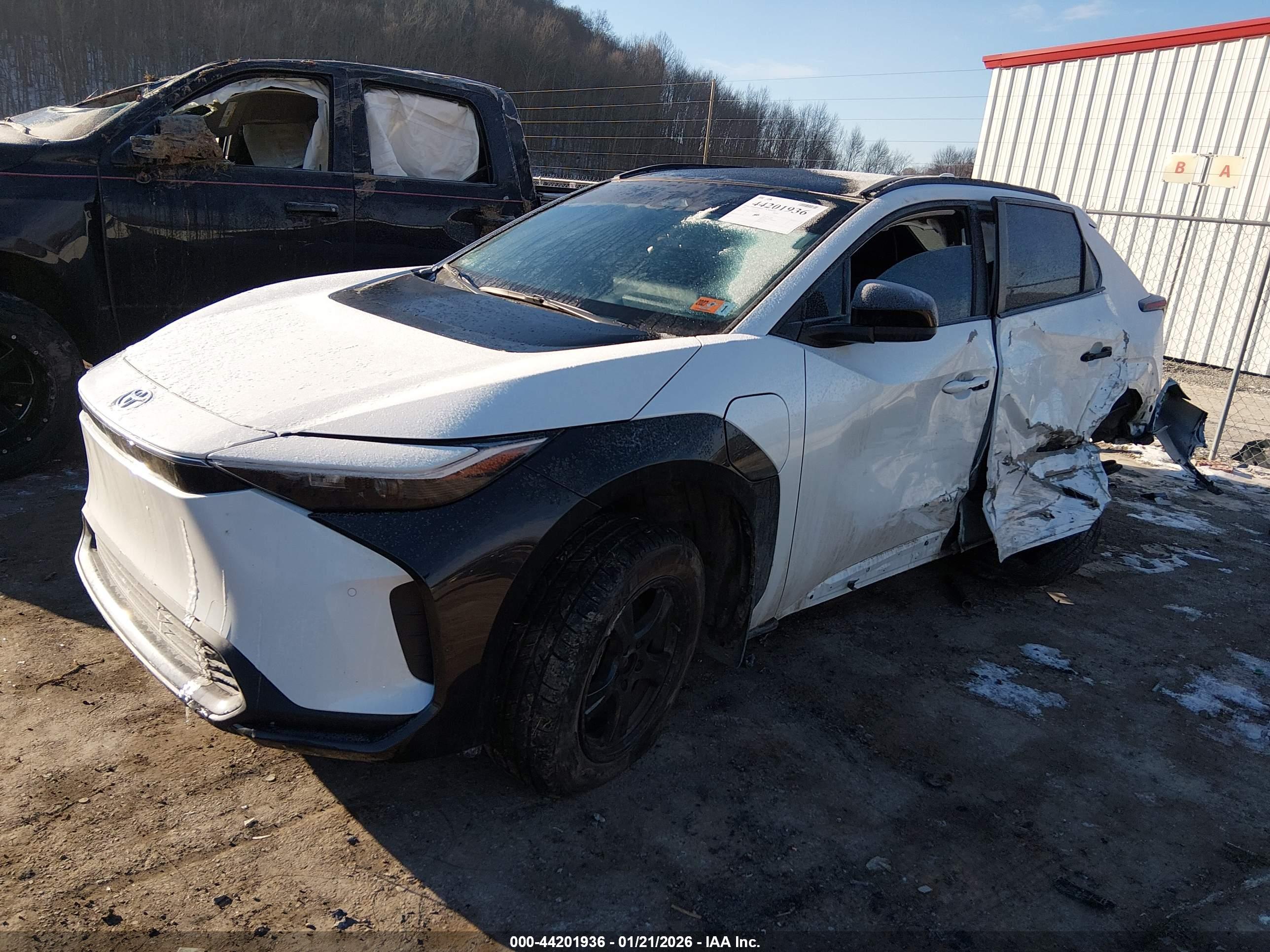 TOYOTA BZ4X image 2