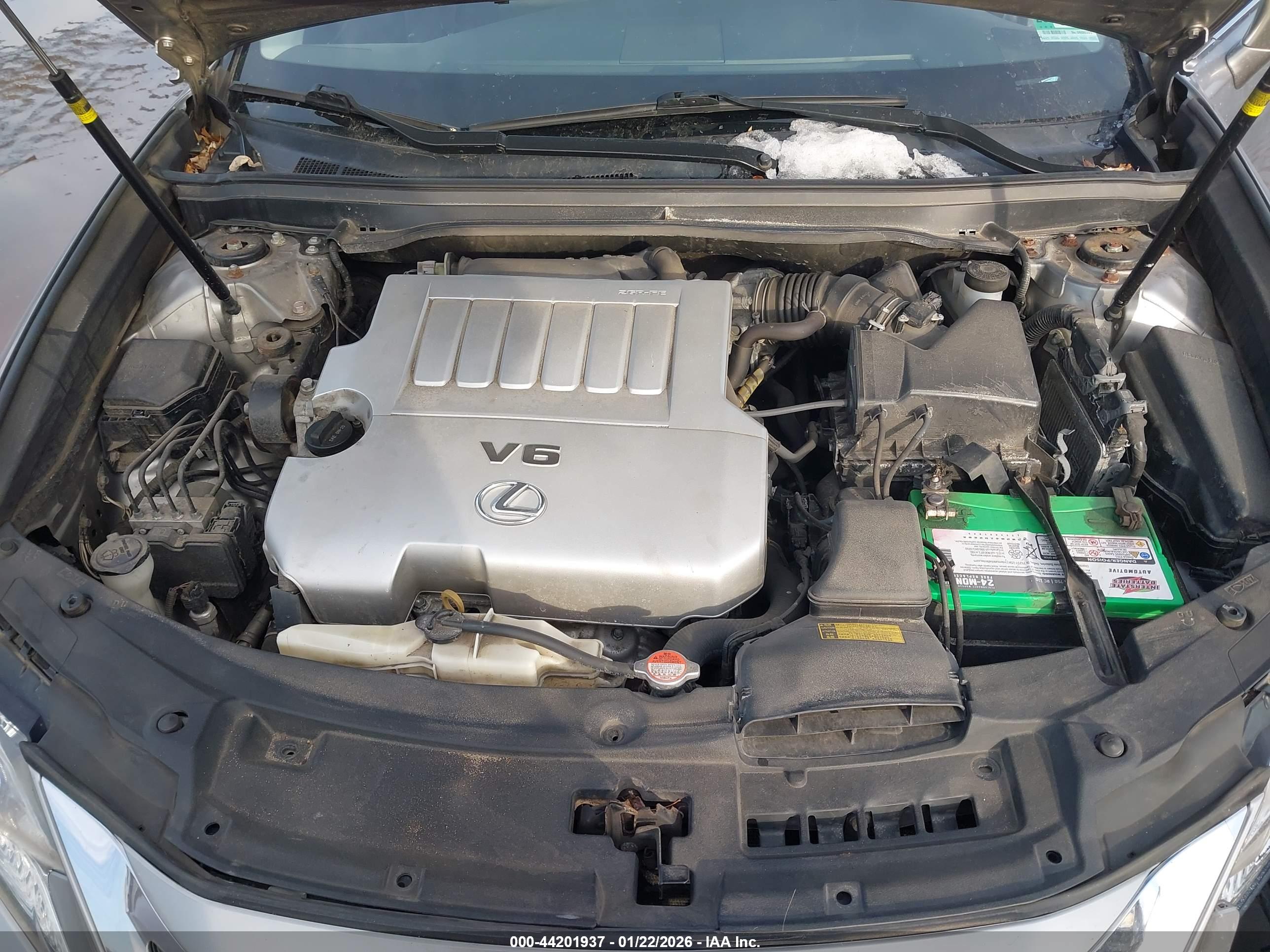 LEXUS ES image 10