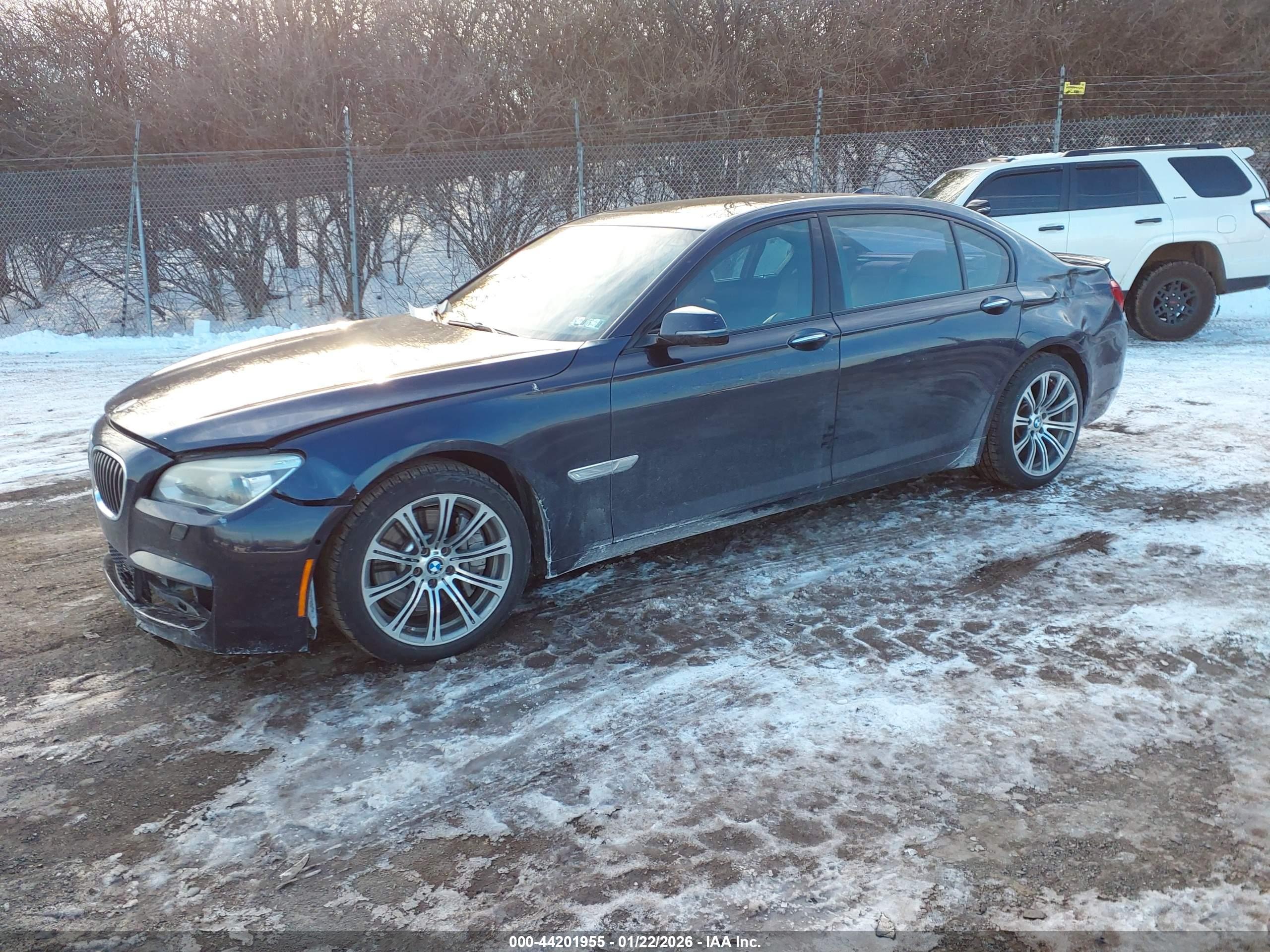 BMW 750LI image 2