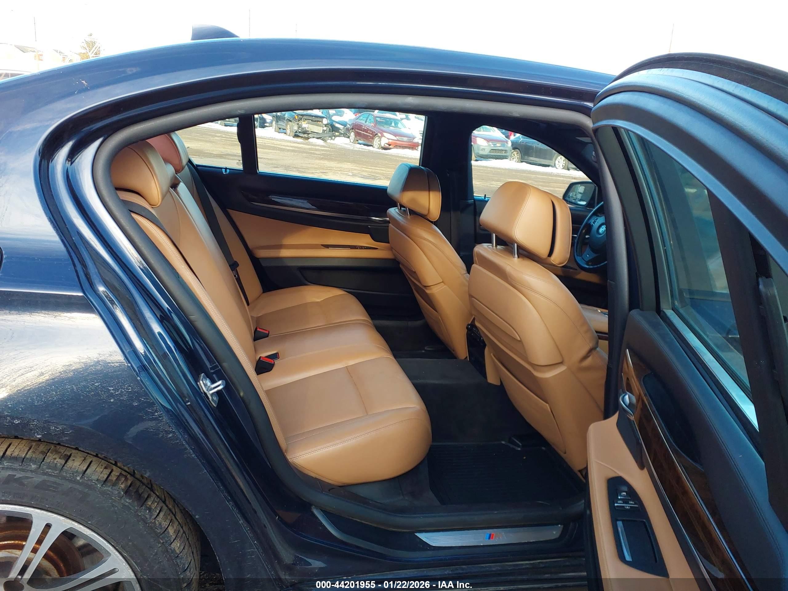 BMW 750LI image 8