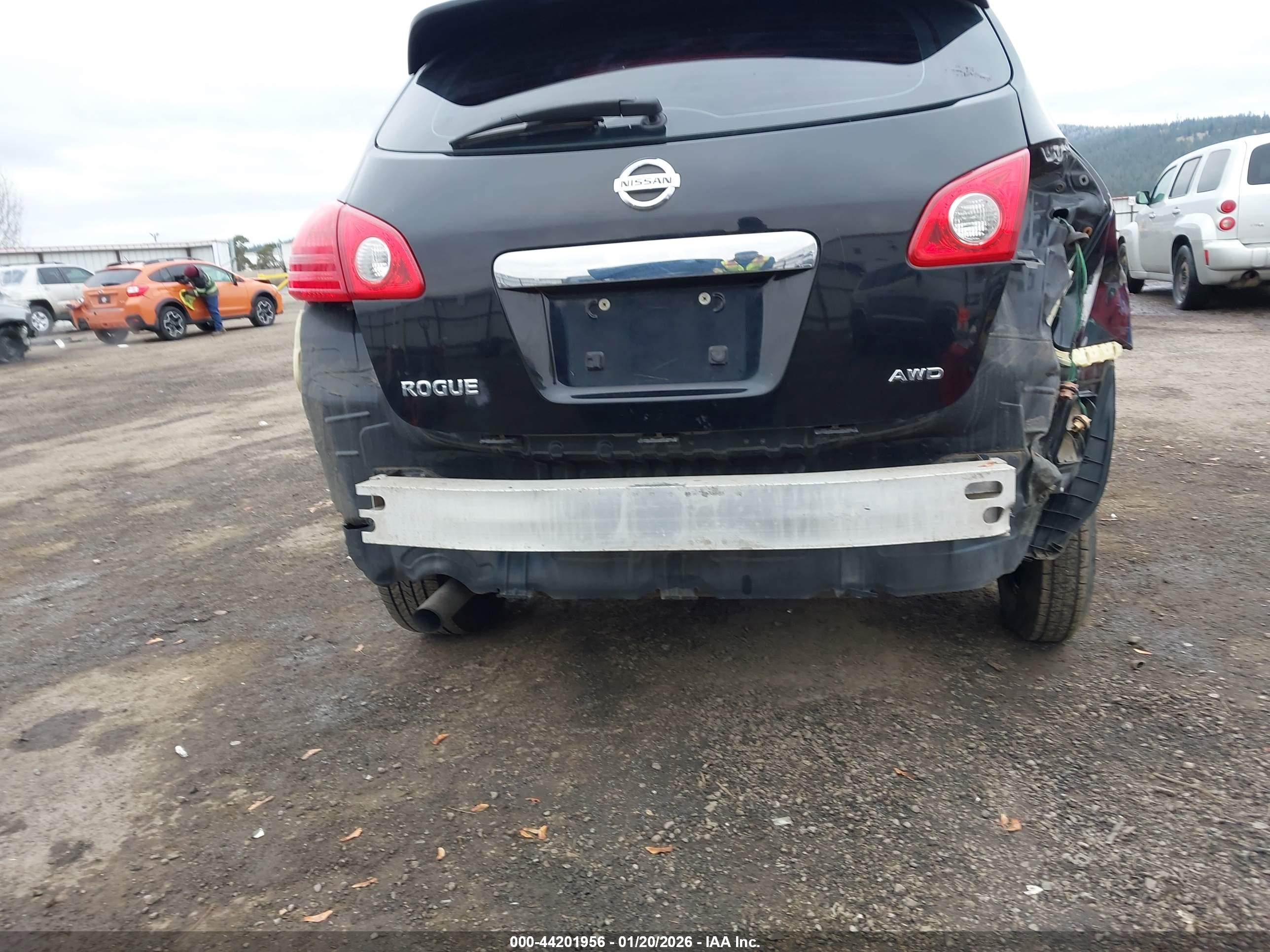 NISSAN ROGUE image 6