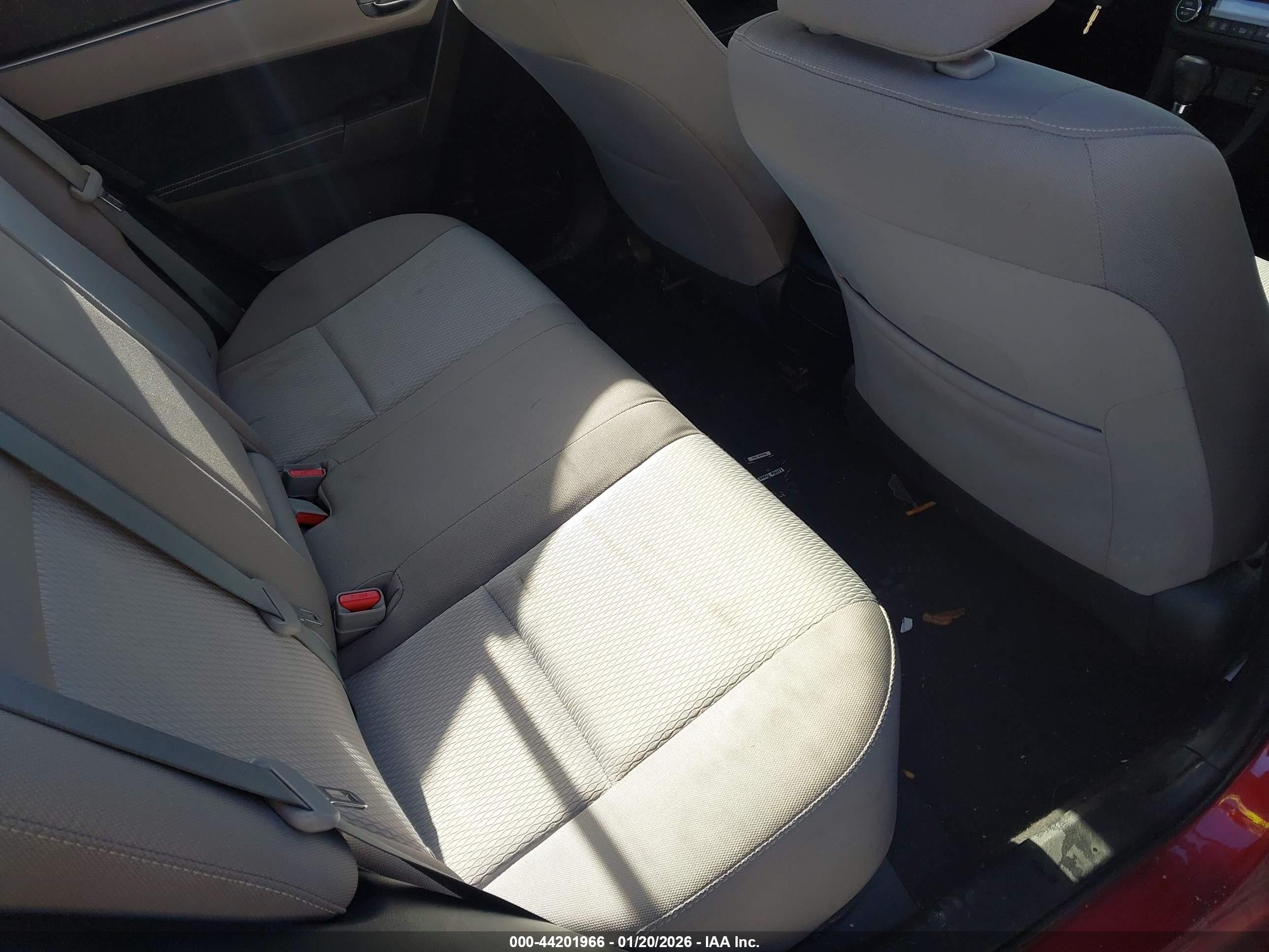 TOYOTA COROLLA image 8