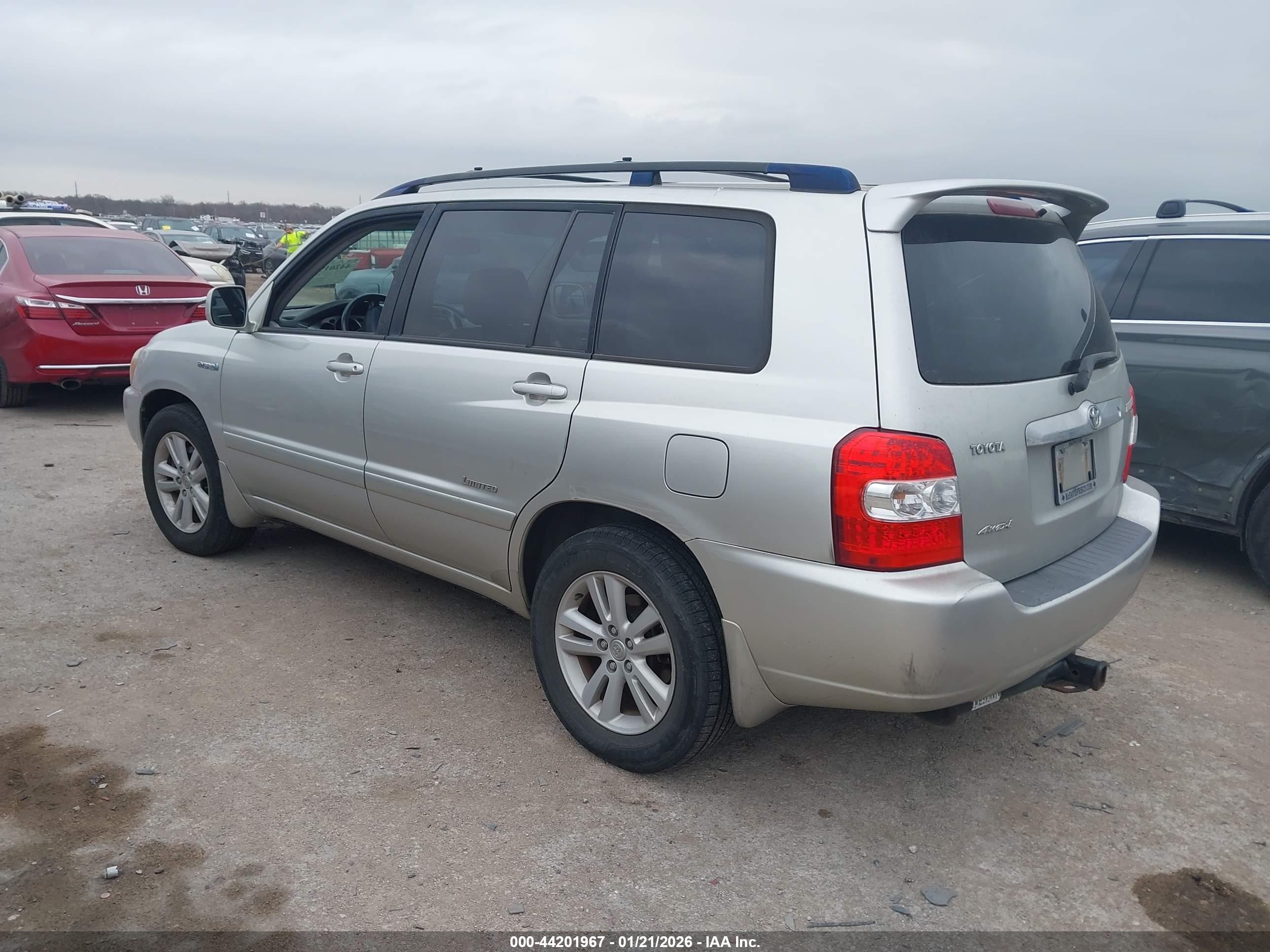 TOYOTA HIGHLANDER image 3