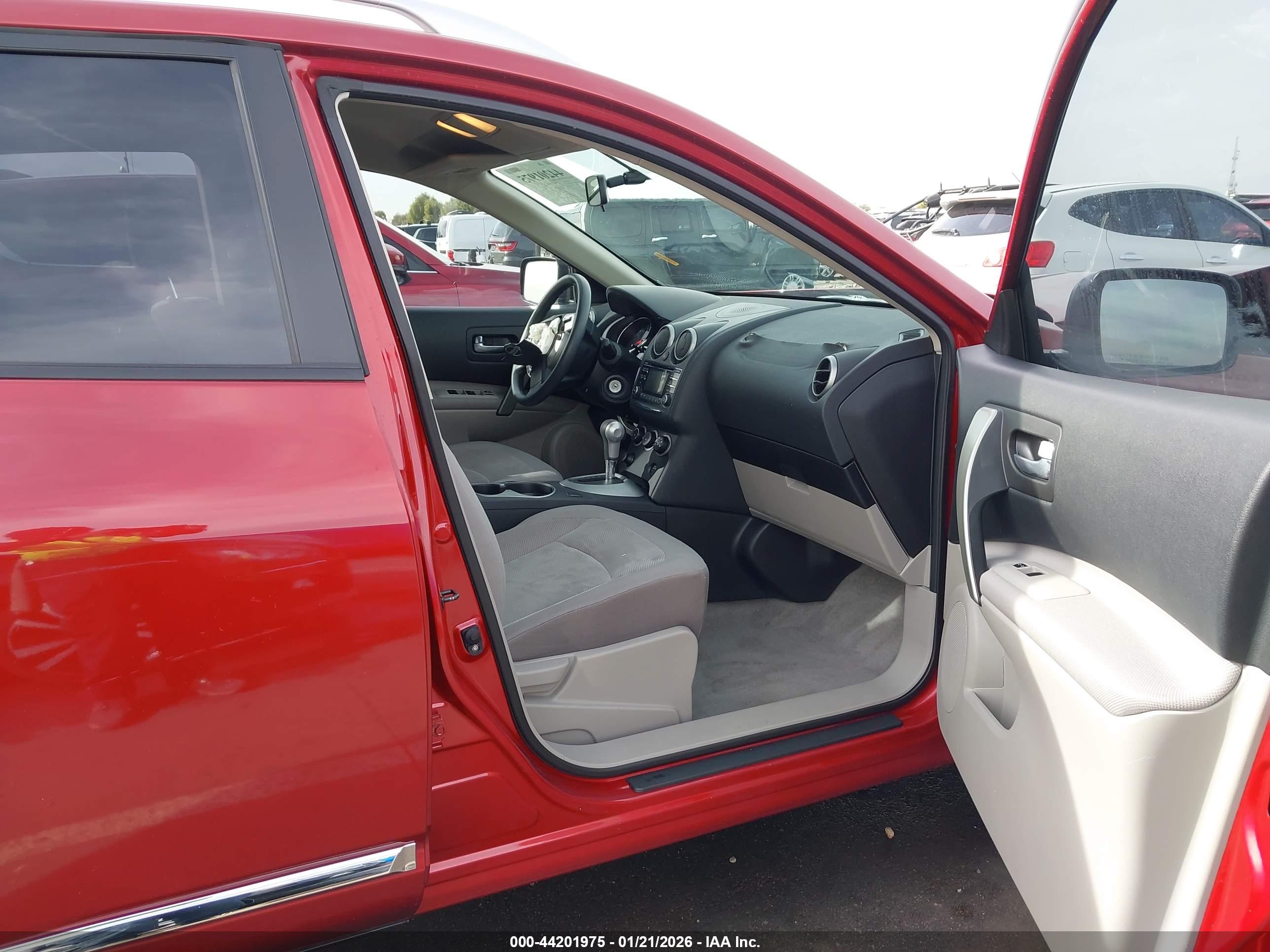 NISSAN ROGUE image 5