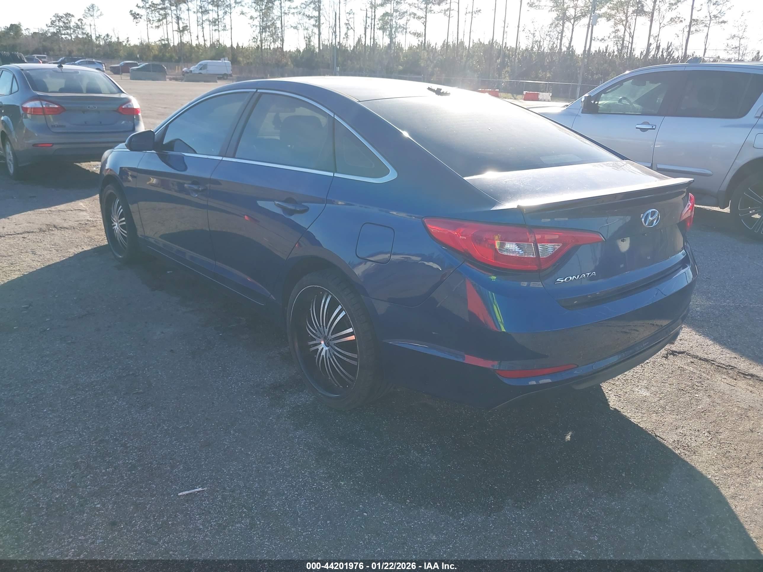 HYUNDAI SONATA image 3