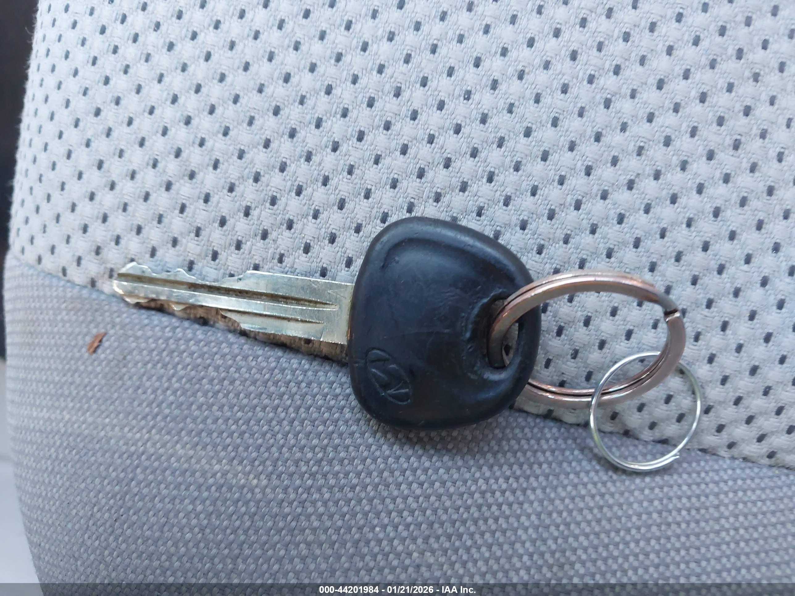HYUNDAI ACCENT image 11