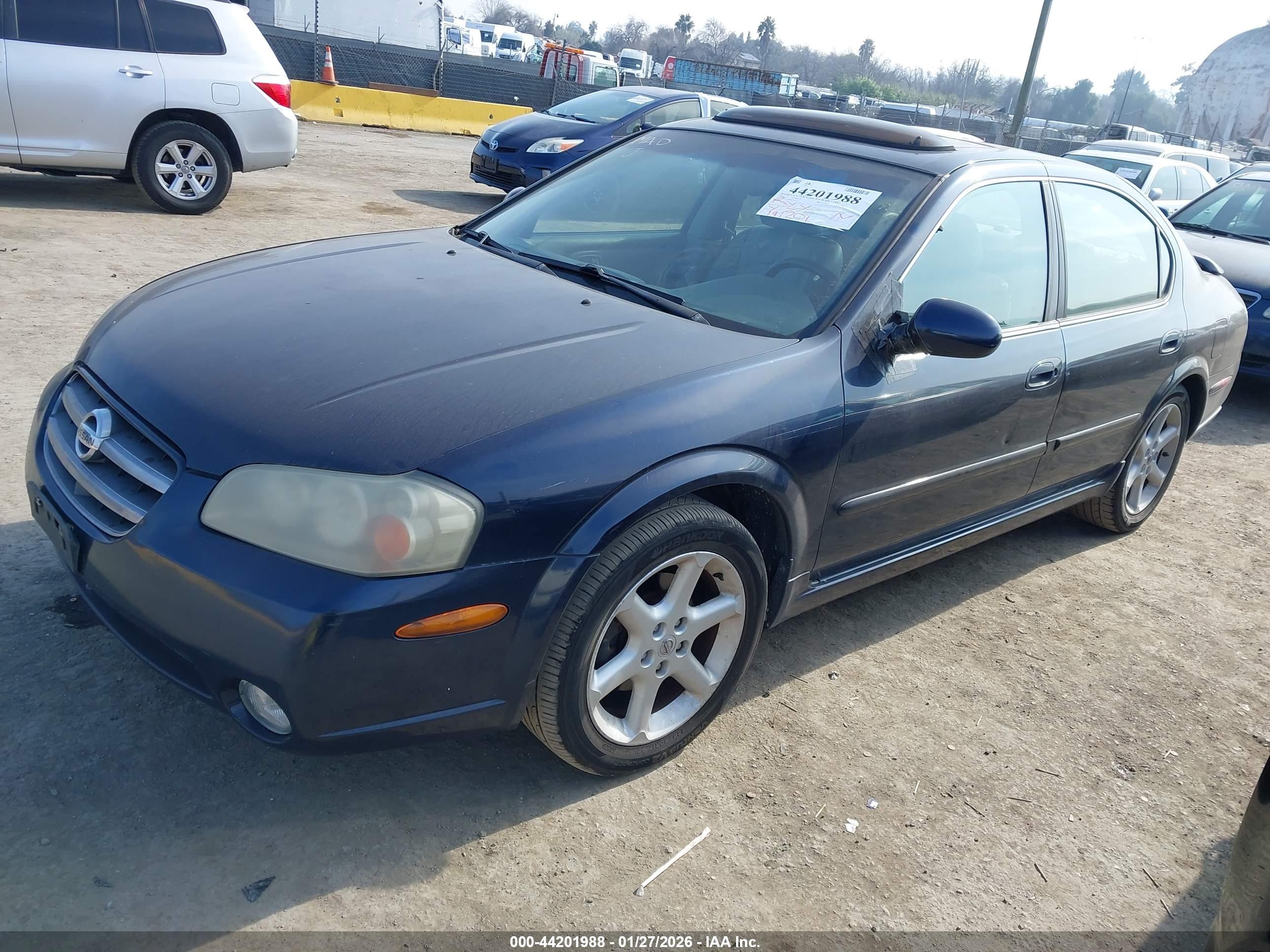 NISSAN MAXIMA image 2