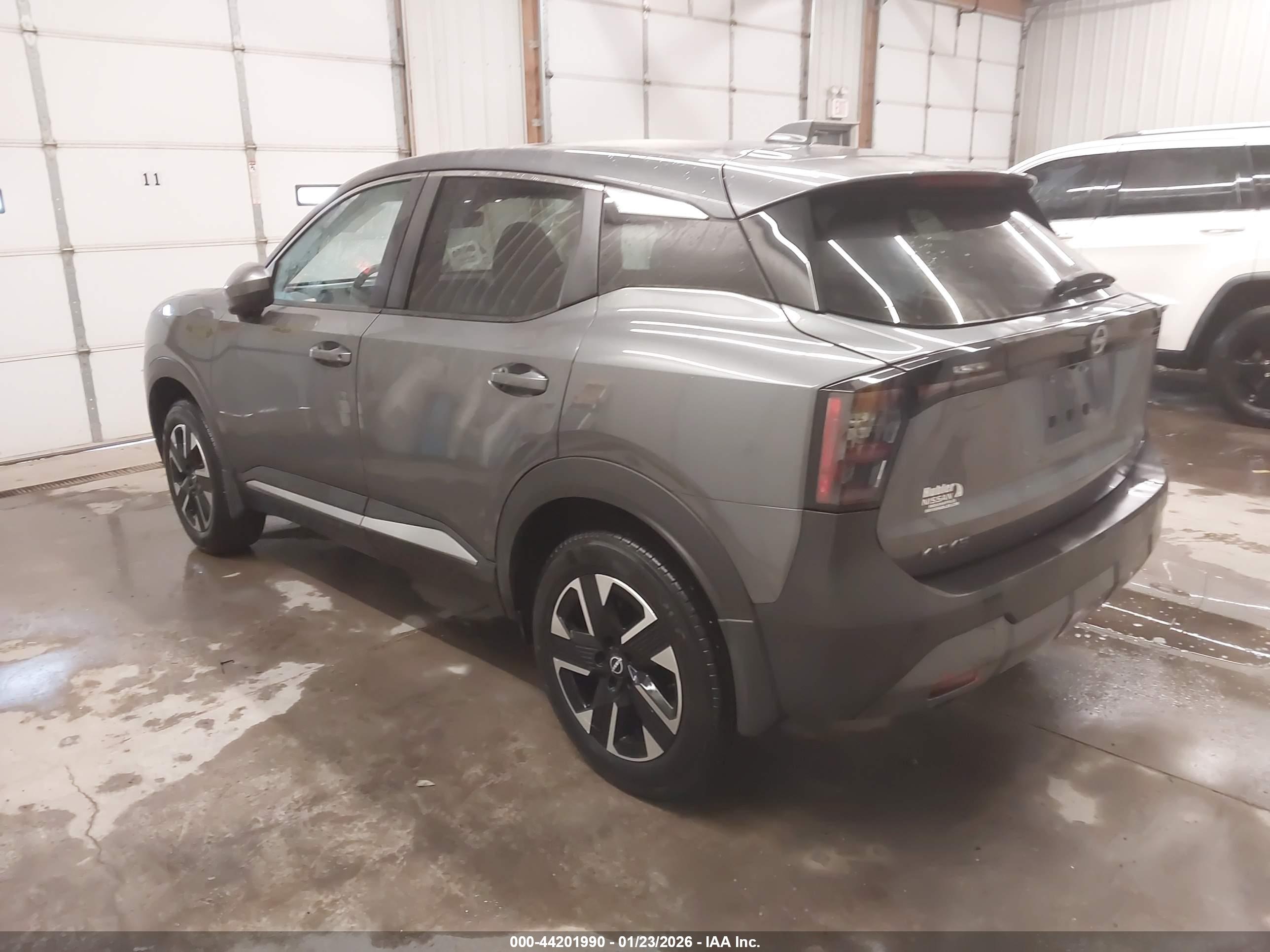 NISSAN KICKS image 3