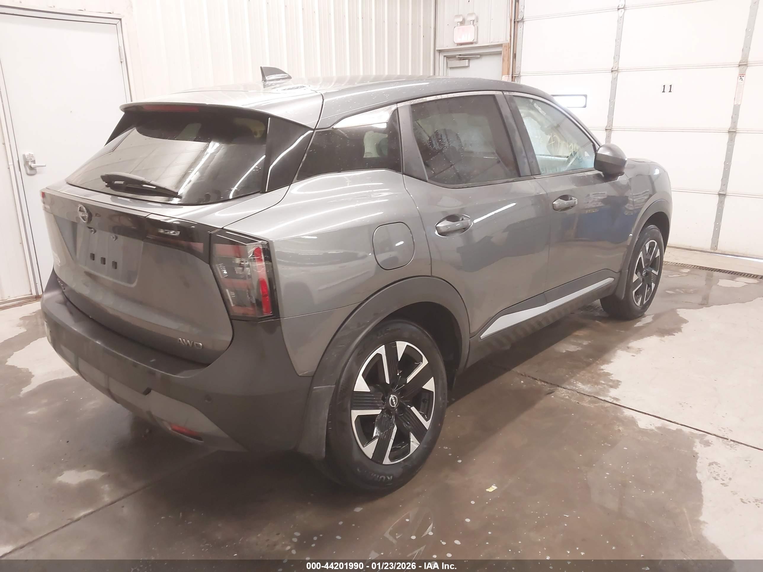 NISSAN KICKS image 4