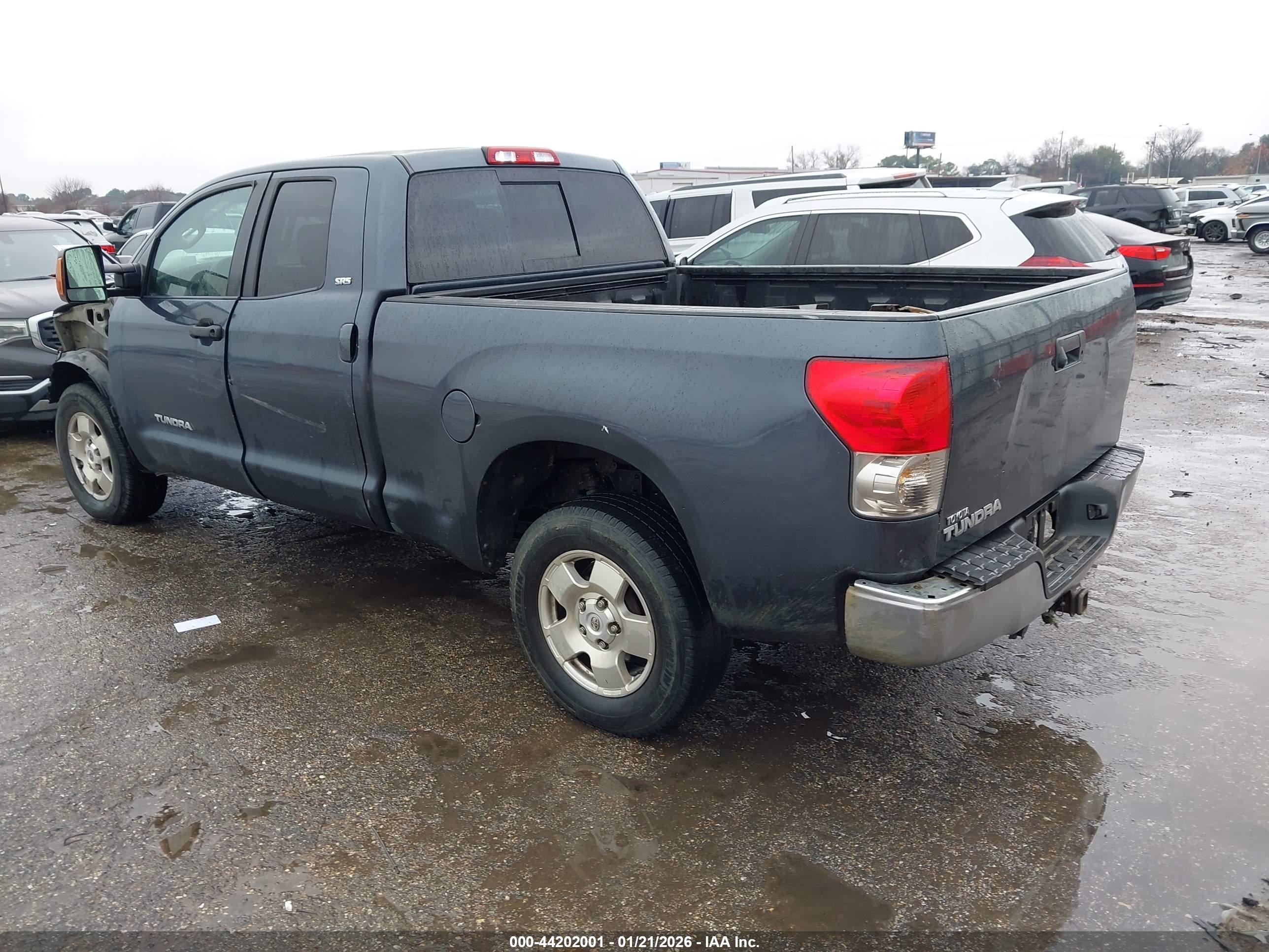 TOYOTA TUNDRA image 3
