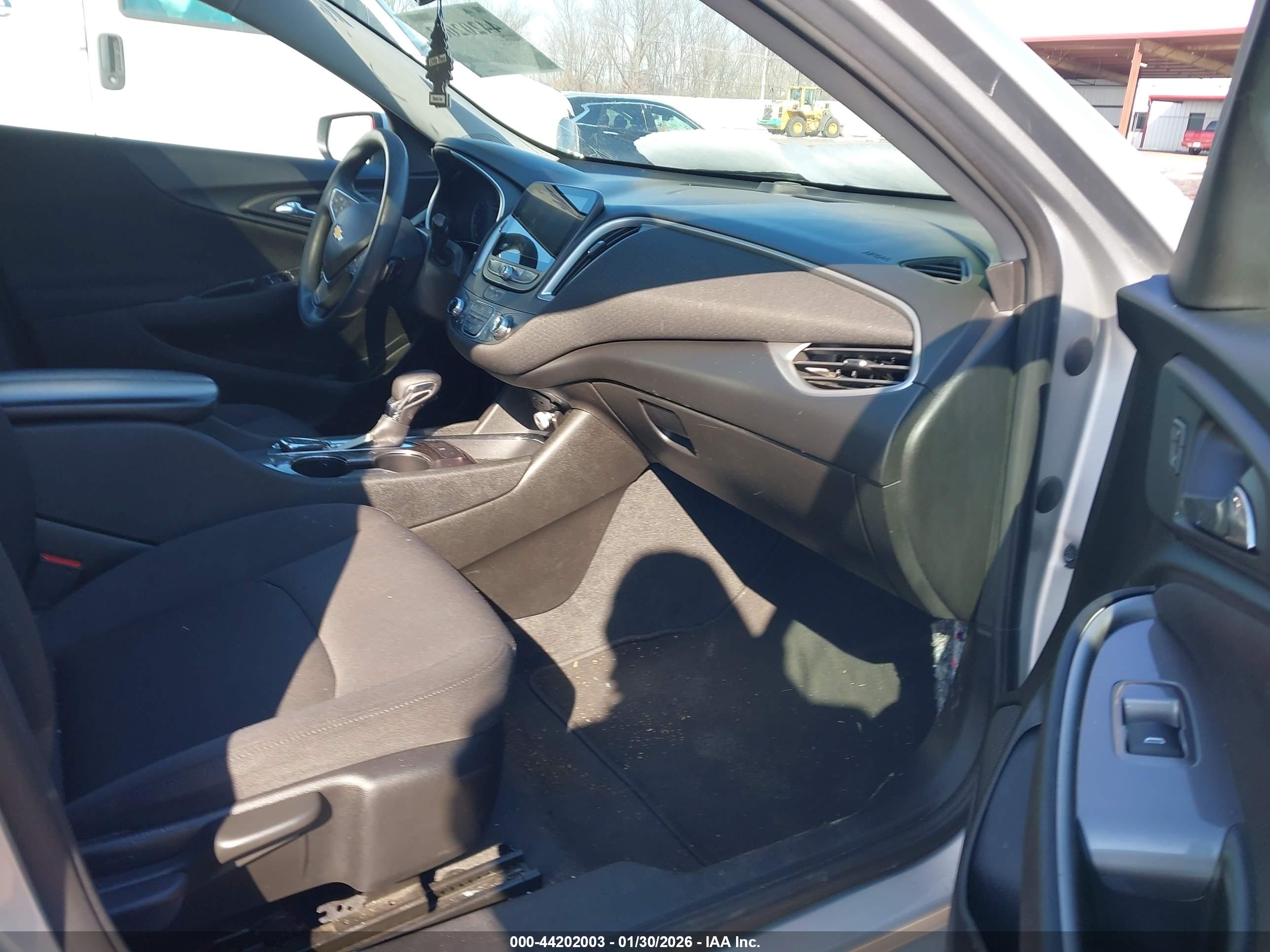 CHEVROLET MALIBU image 5