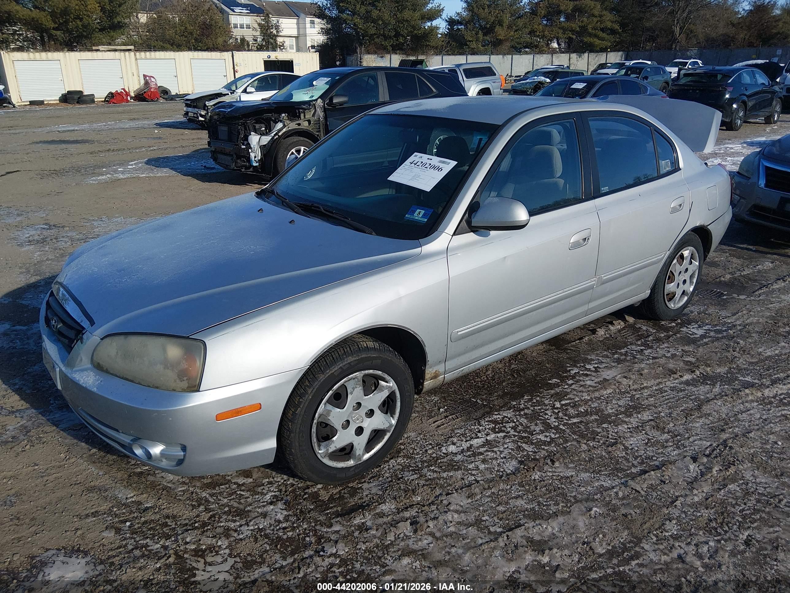 HYUNDAI ELANTRA image 2