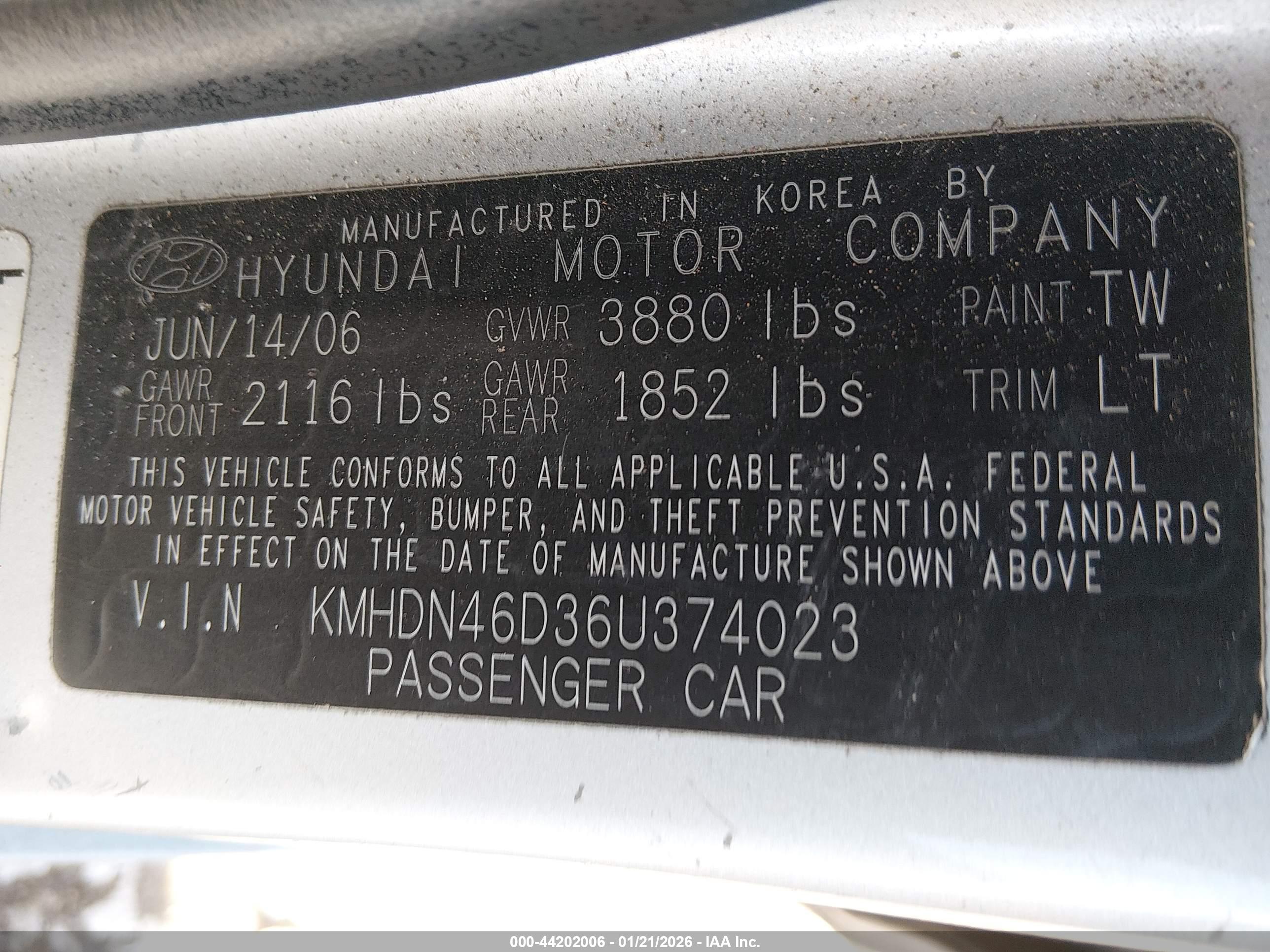 HYUNDAI ELANTRA image 9