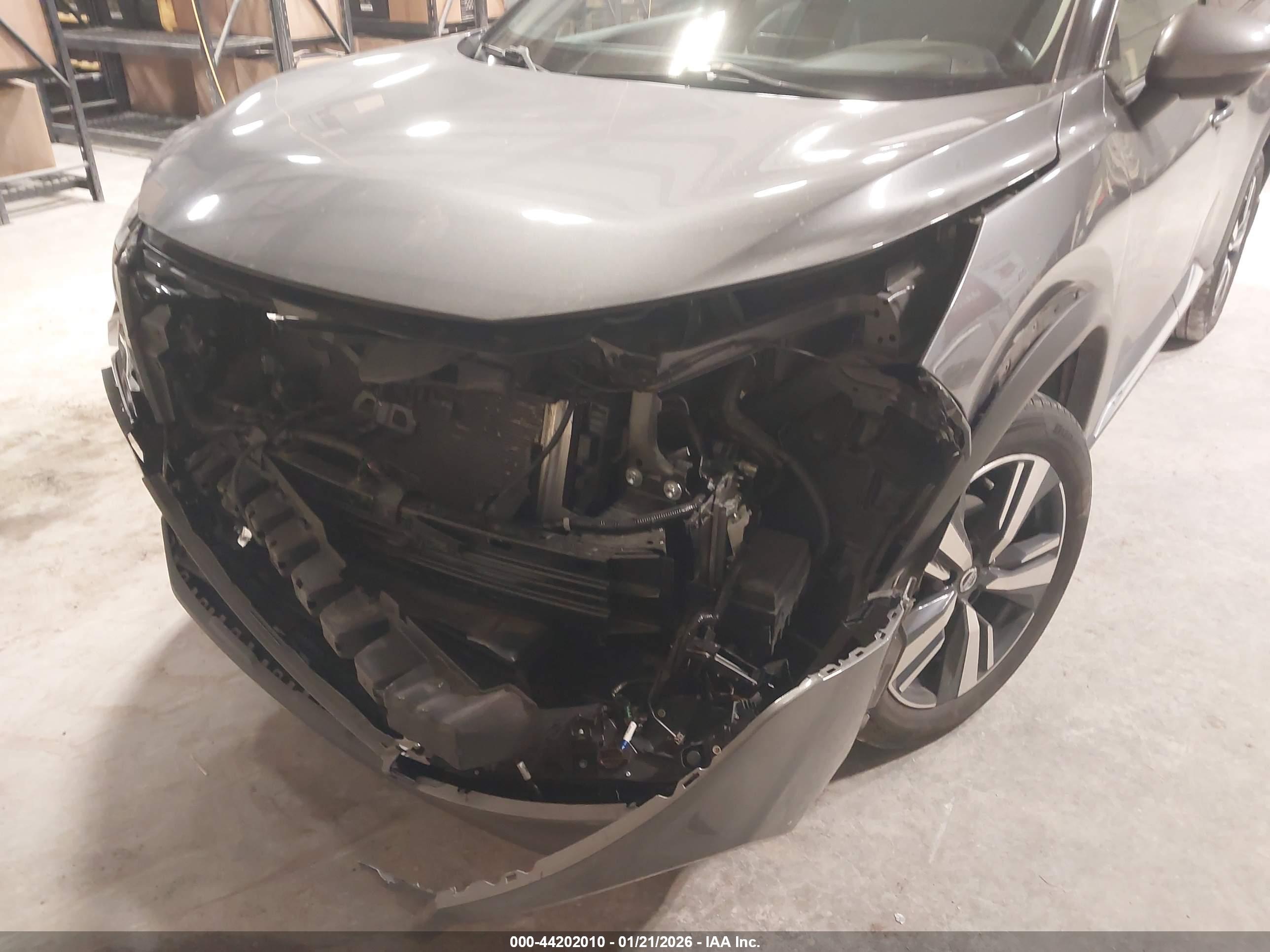NISSAN ROGUE image 6