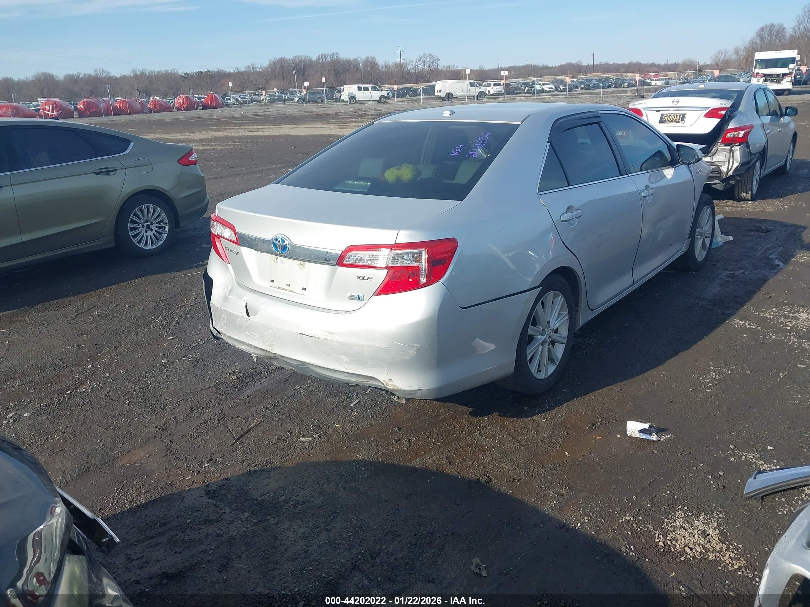 TOYOTA CAMRY image 4