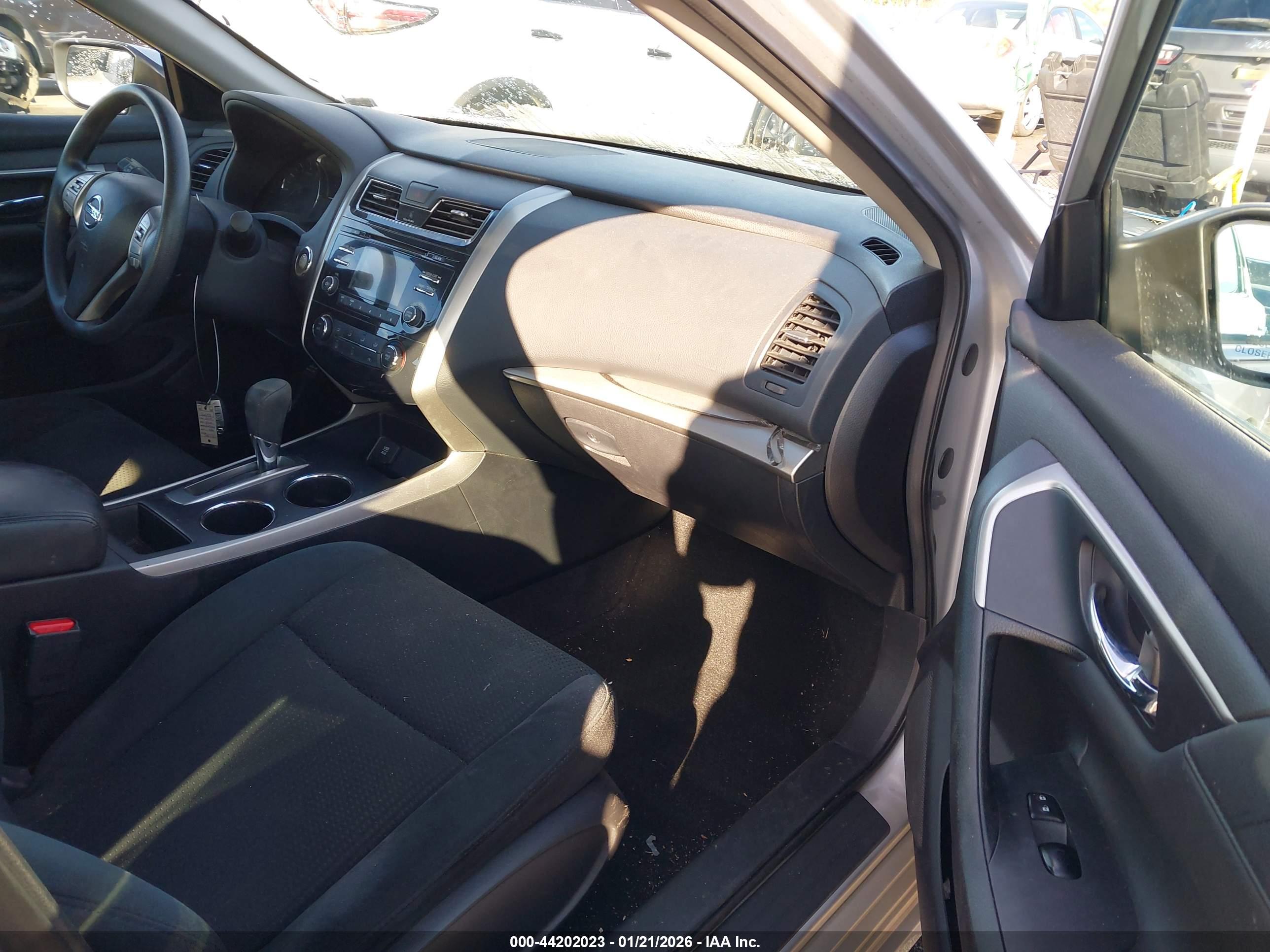 NISSAN ALTIMA image 5