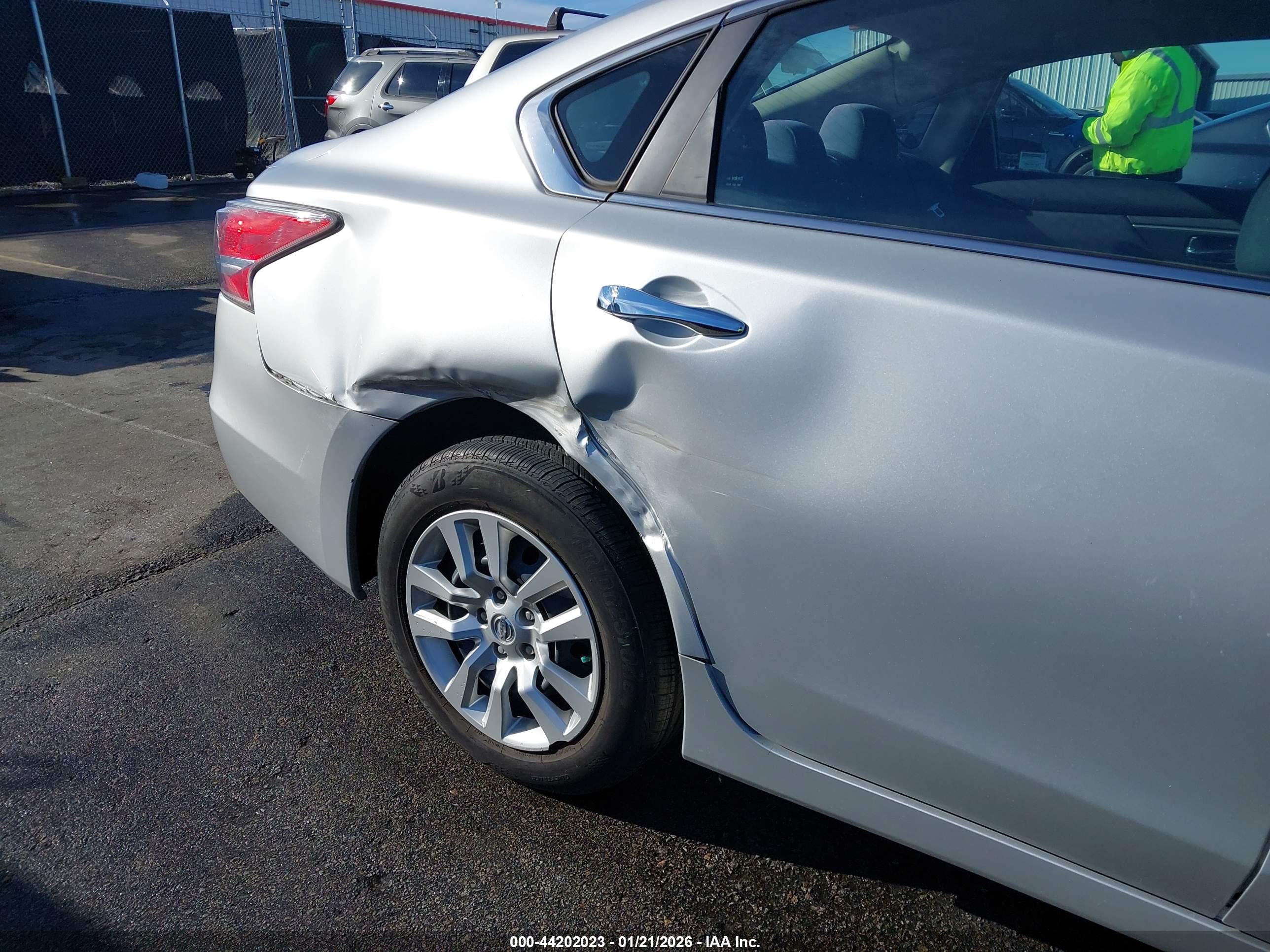 NISSAN ALTIMA image 6