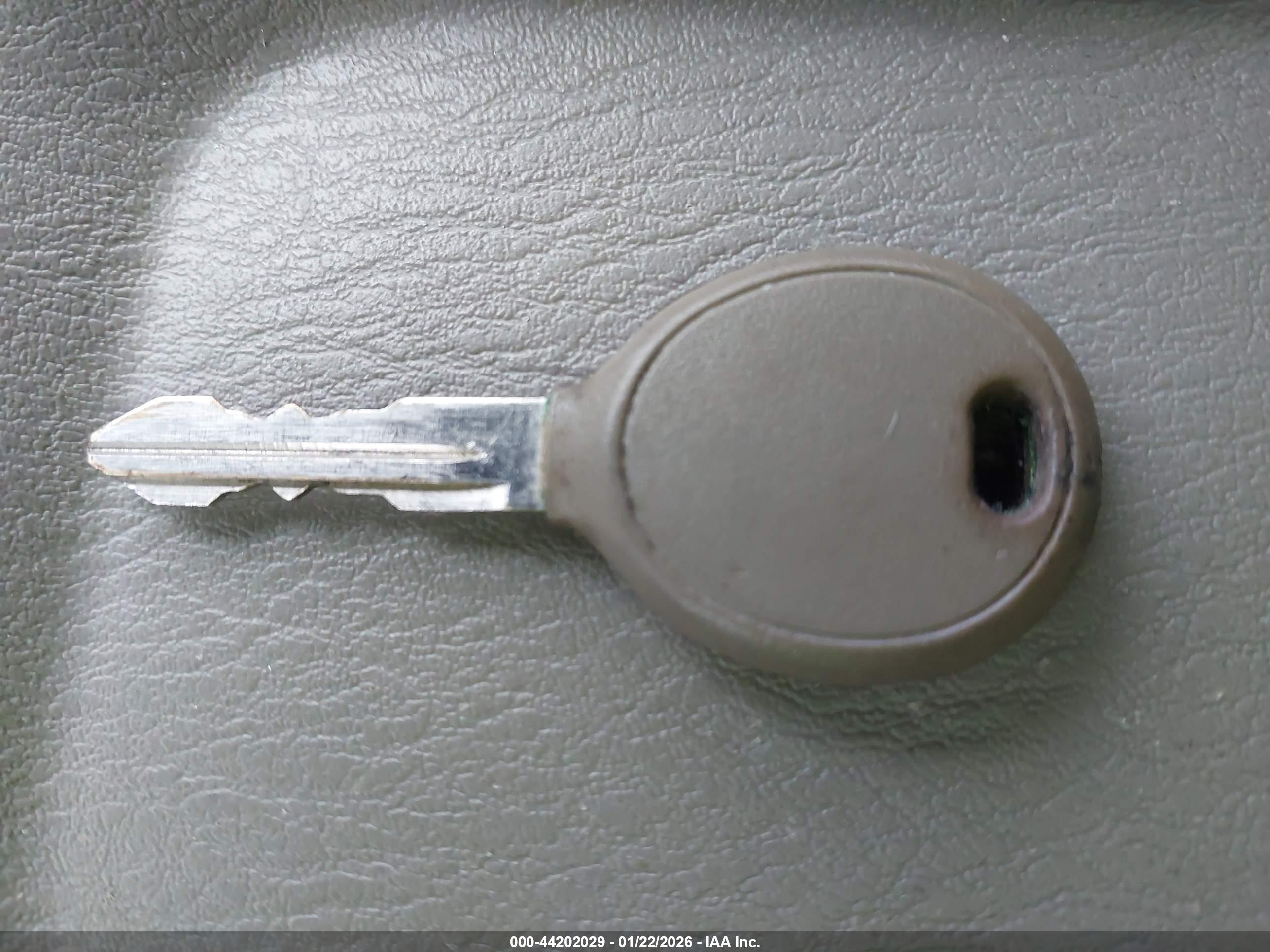CHRYSLER TOWN image 11