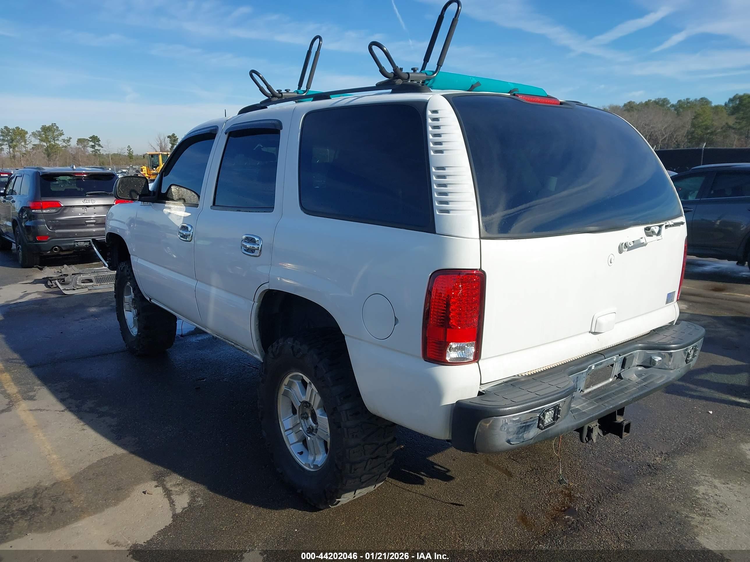 GMC YUKON image 3