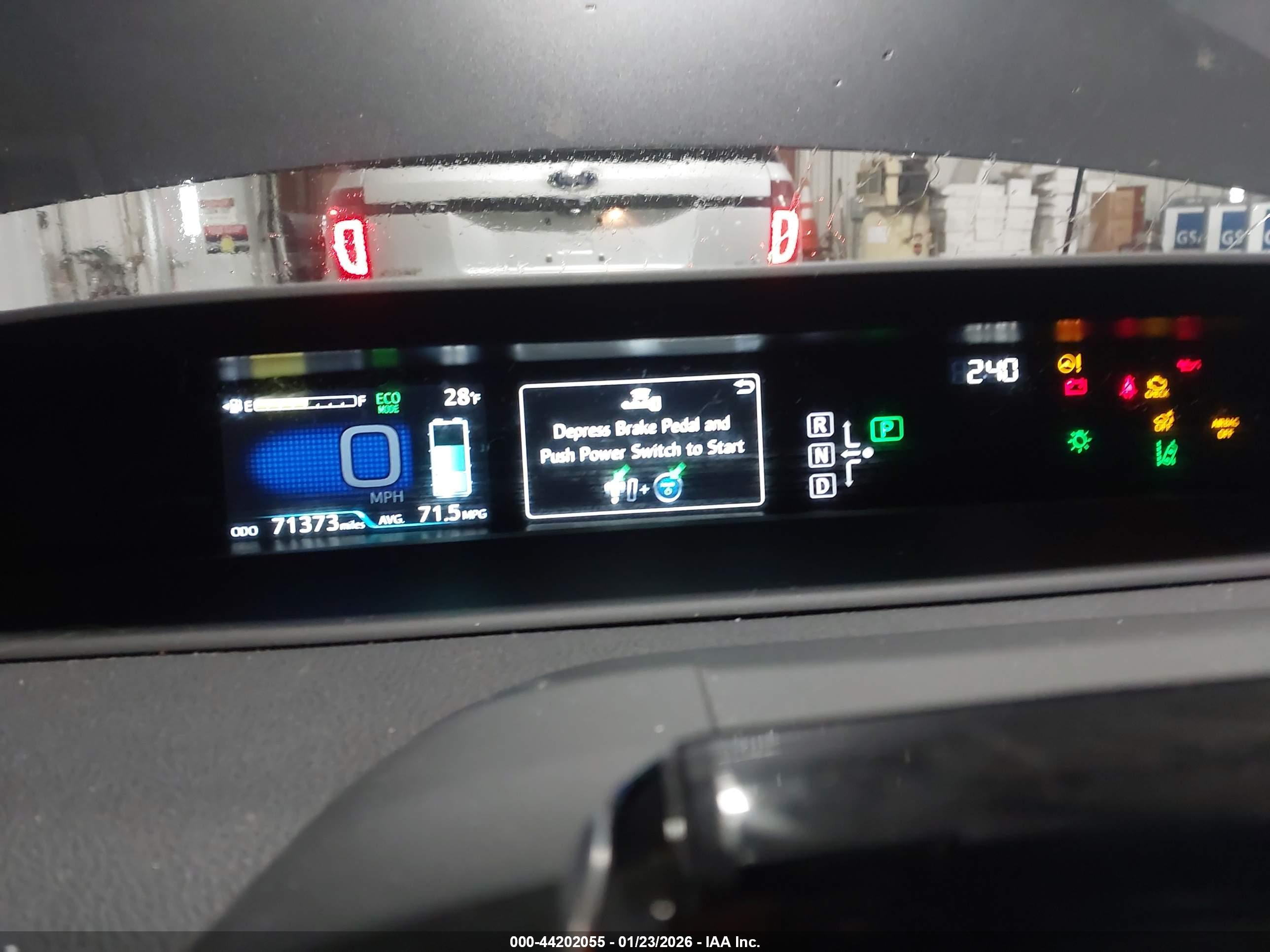 TOYOTA PRIUS image 7