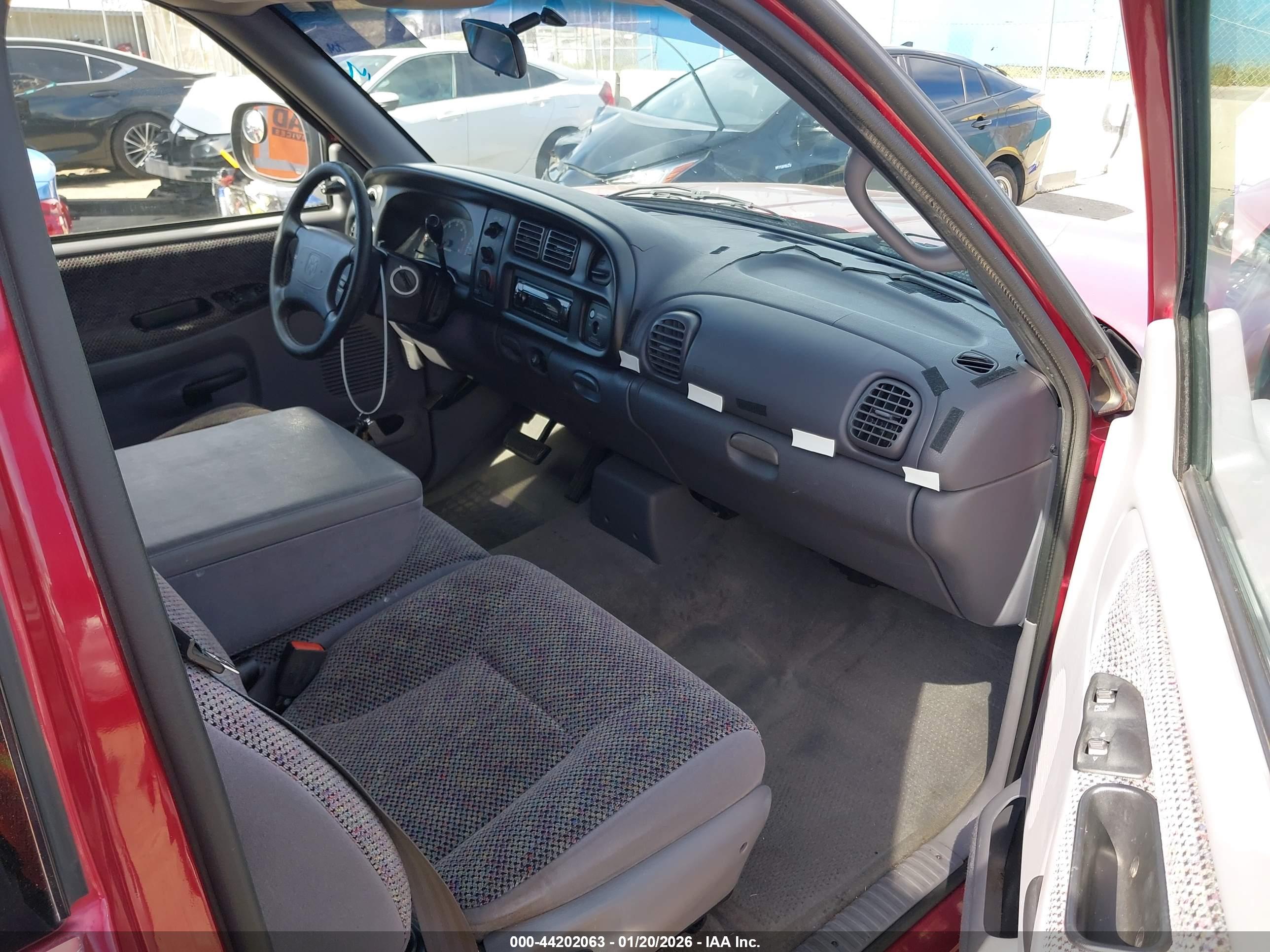 DODGE RAM image 5