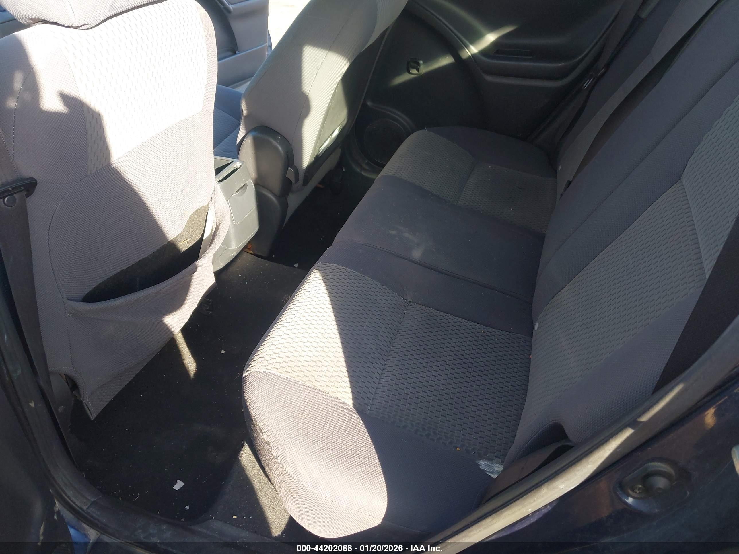TOYOTA MATRIX image 8