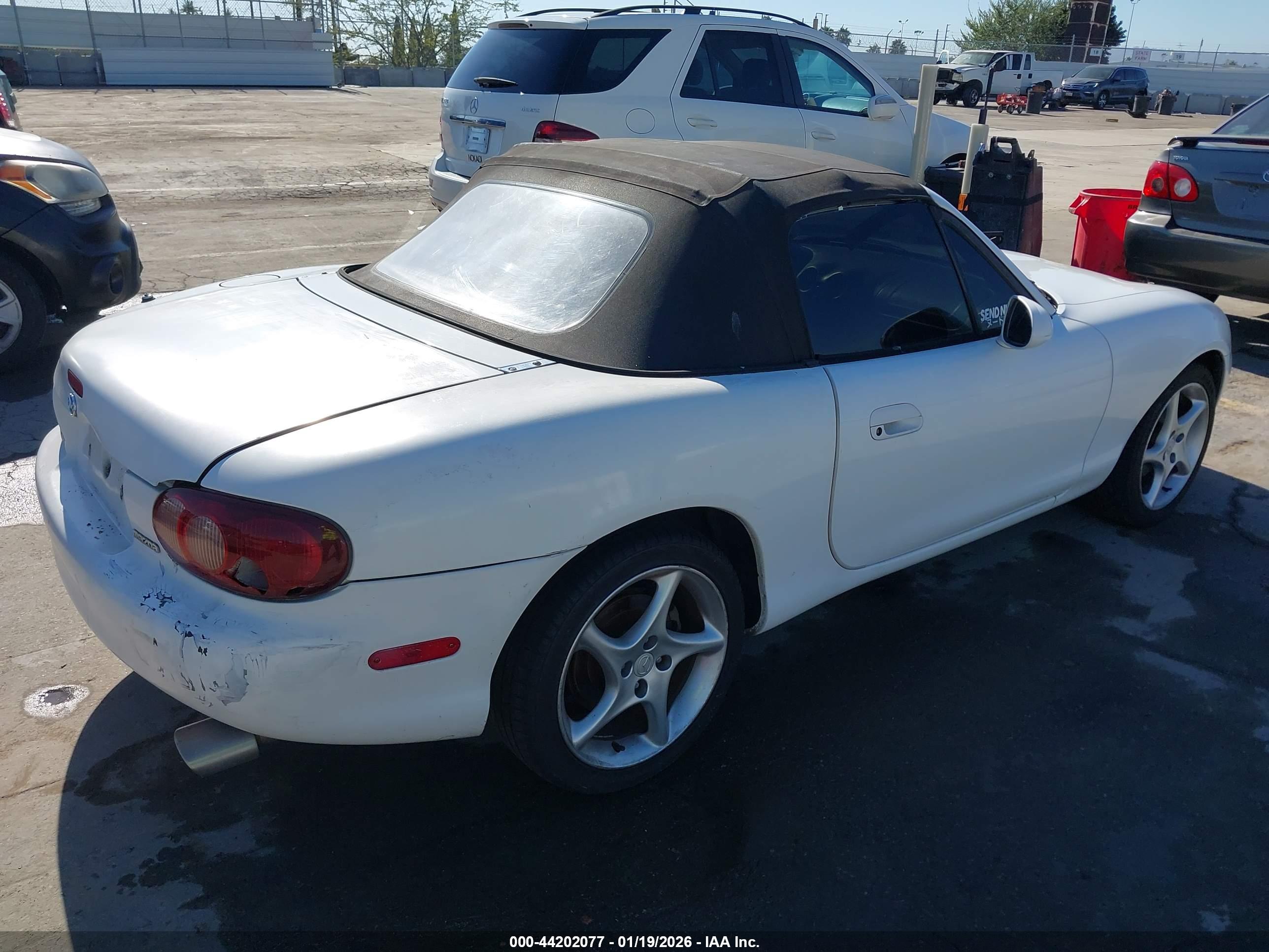 MAZDA MX-5 image 4